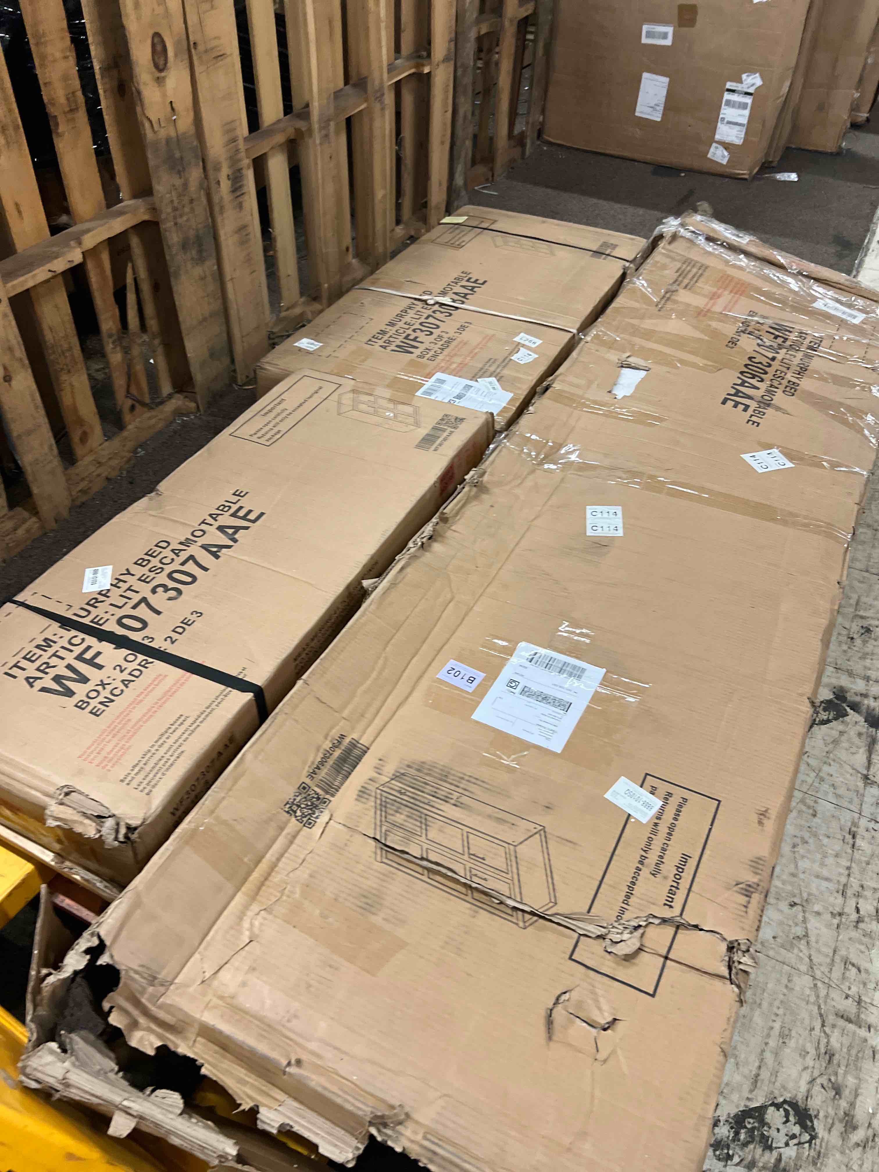 https://s3.amazonaws.com/lotting-images-prod/phillipi/GRA1902716_1758067452032.jpeg