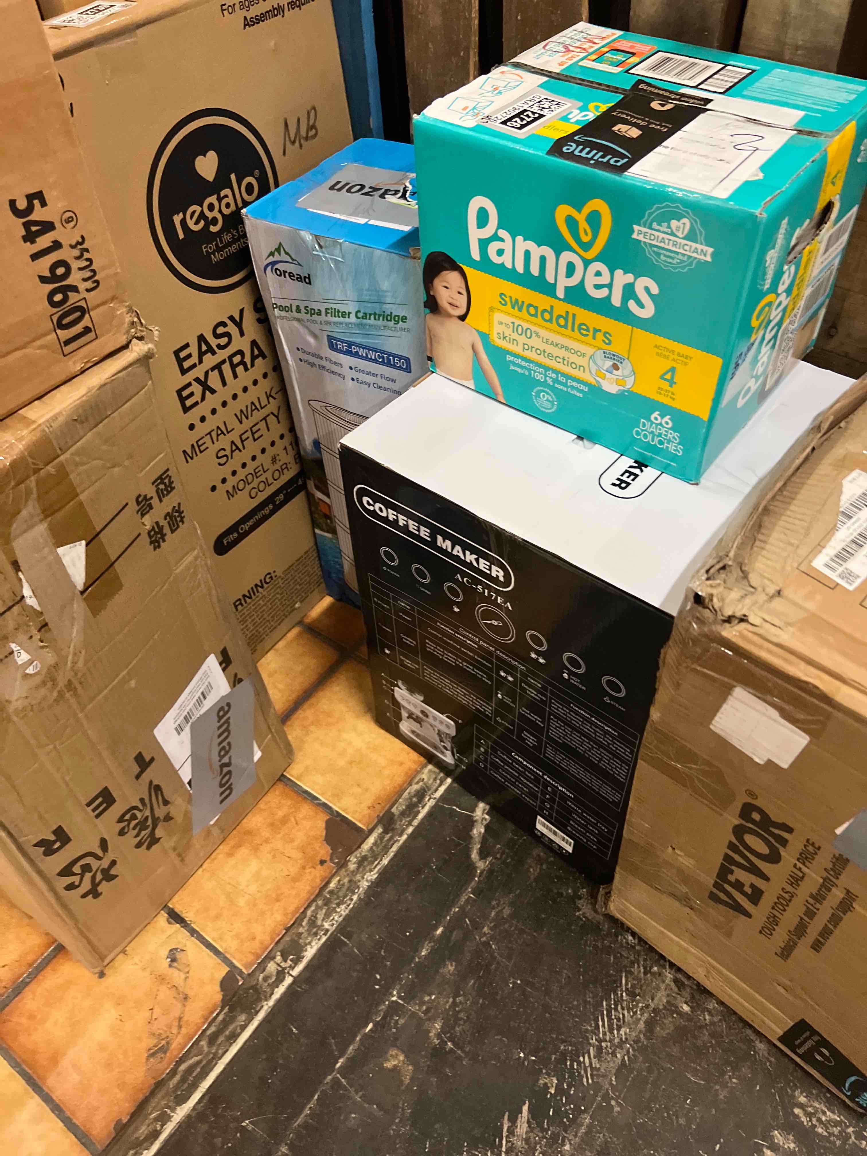 https://s3.amazonaws.com/lotting-images-prod/phillipi/GRA1902727_1758243583122.jpeg