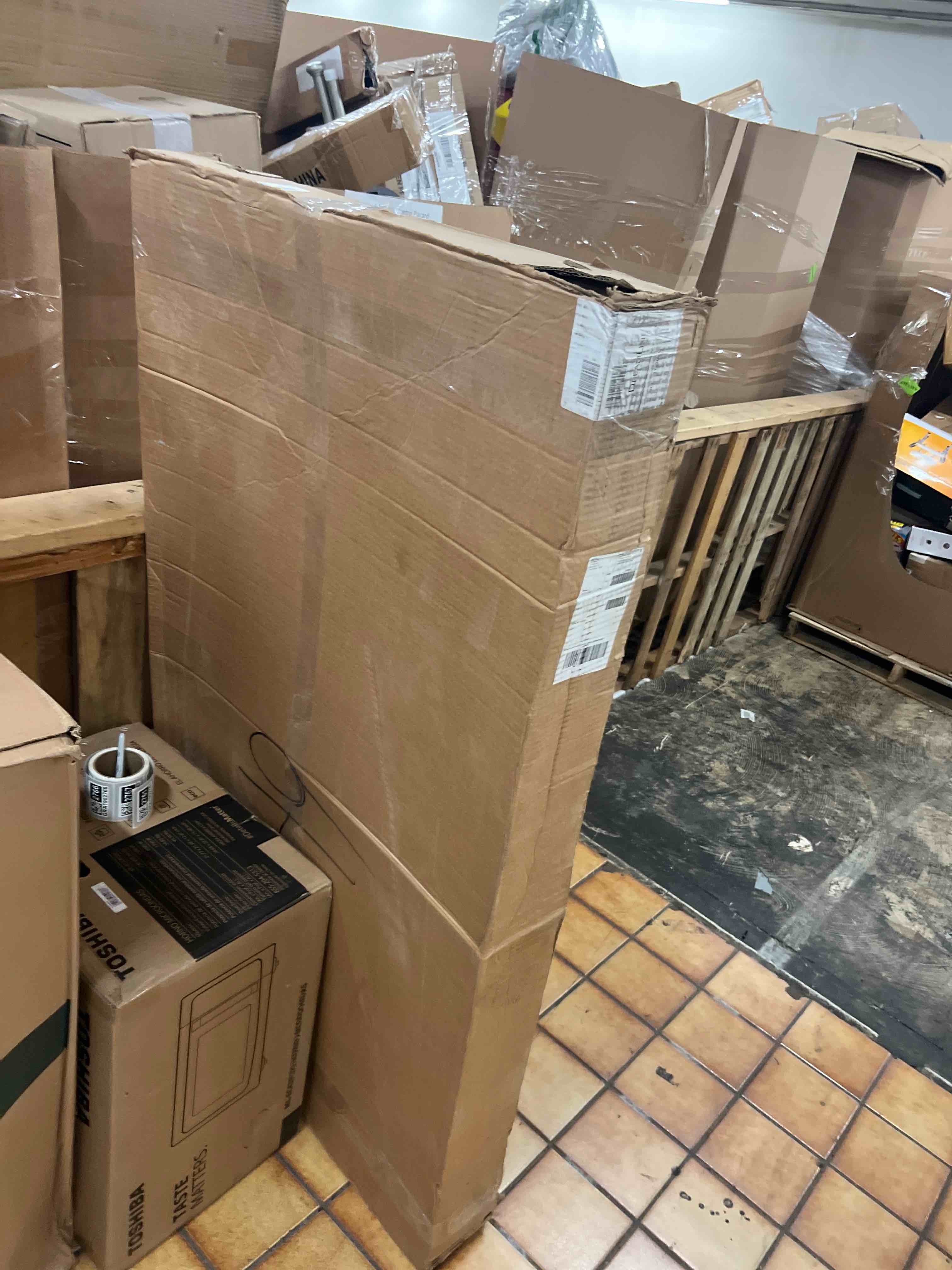 https://s3.amazonaws.com/lotting-images-prod/phillipi/GRA1902760_1758232707299.jpeg