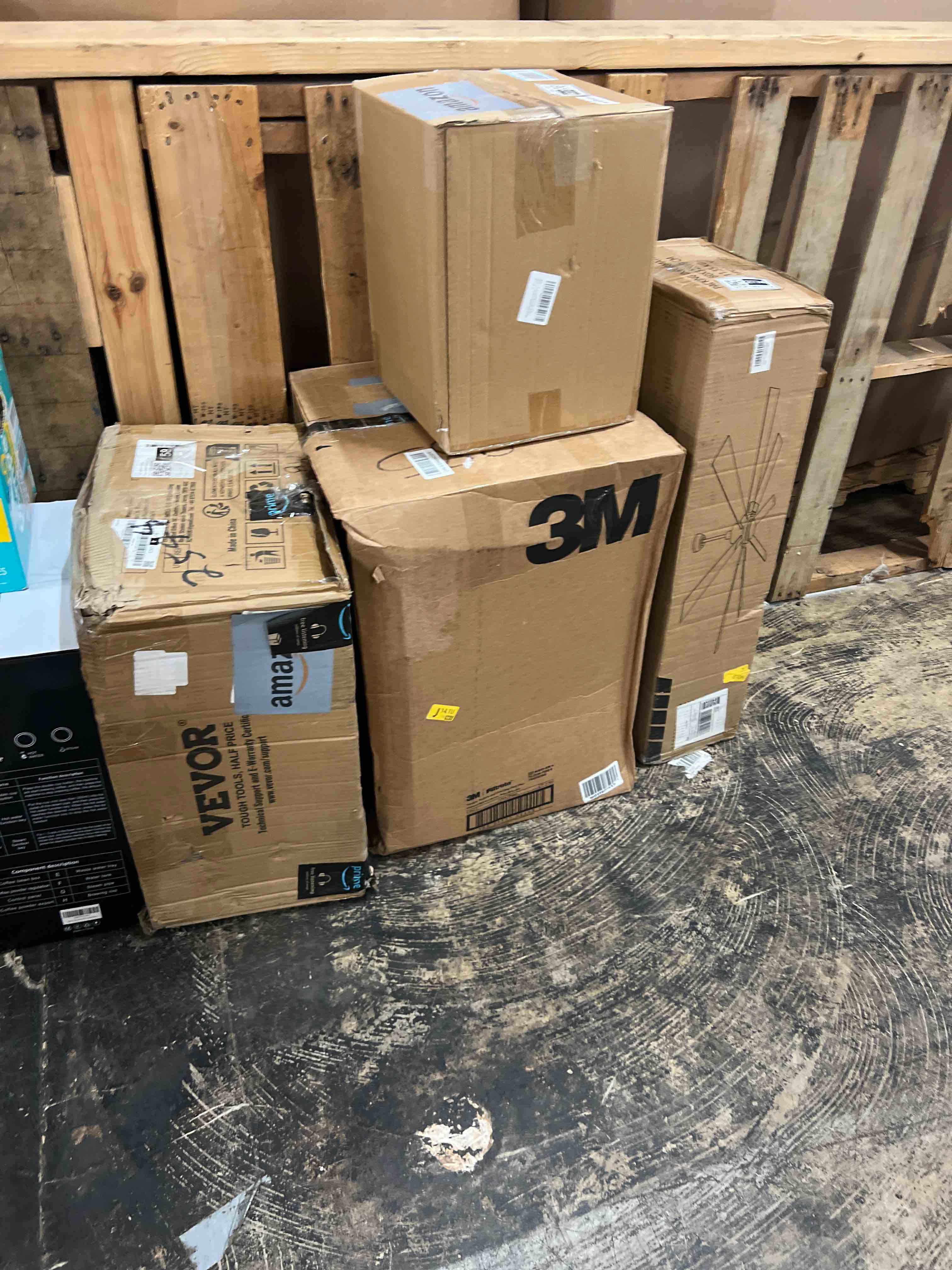 https://s3.amazonaws.com/lotting-images-prod/phillipi/GRA1902773_1758243727385.jpeg