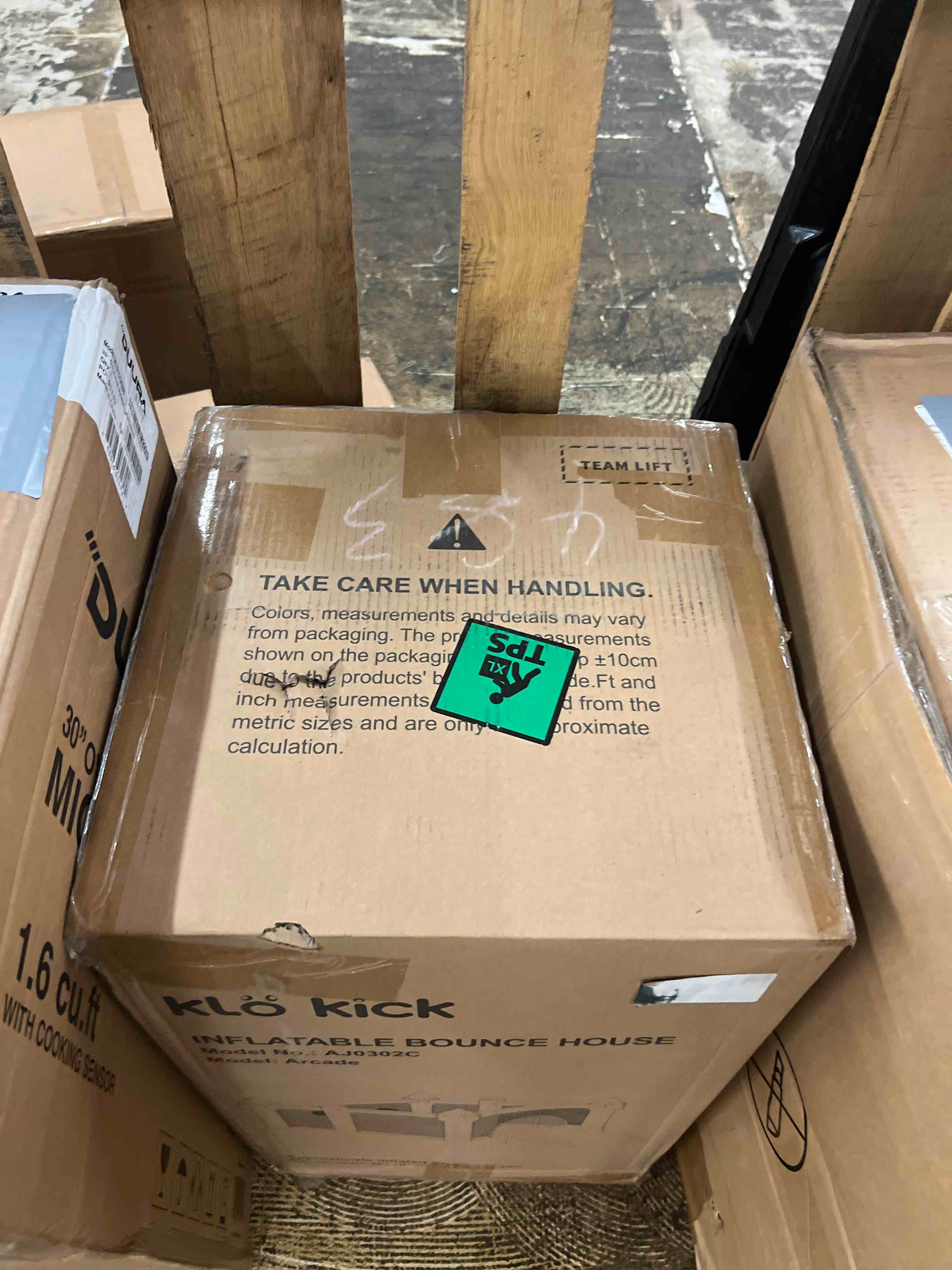 https://s3.amazonaws.com/lotting-images-prod/phillipi/GRA1902818_1759845616371.jpeg