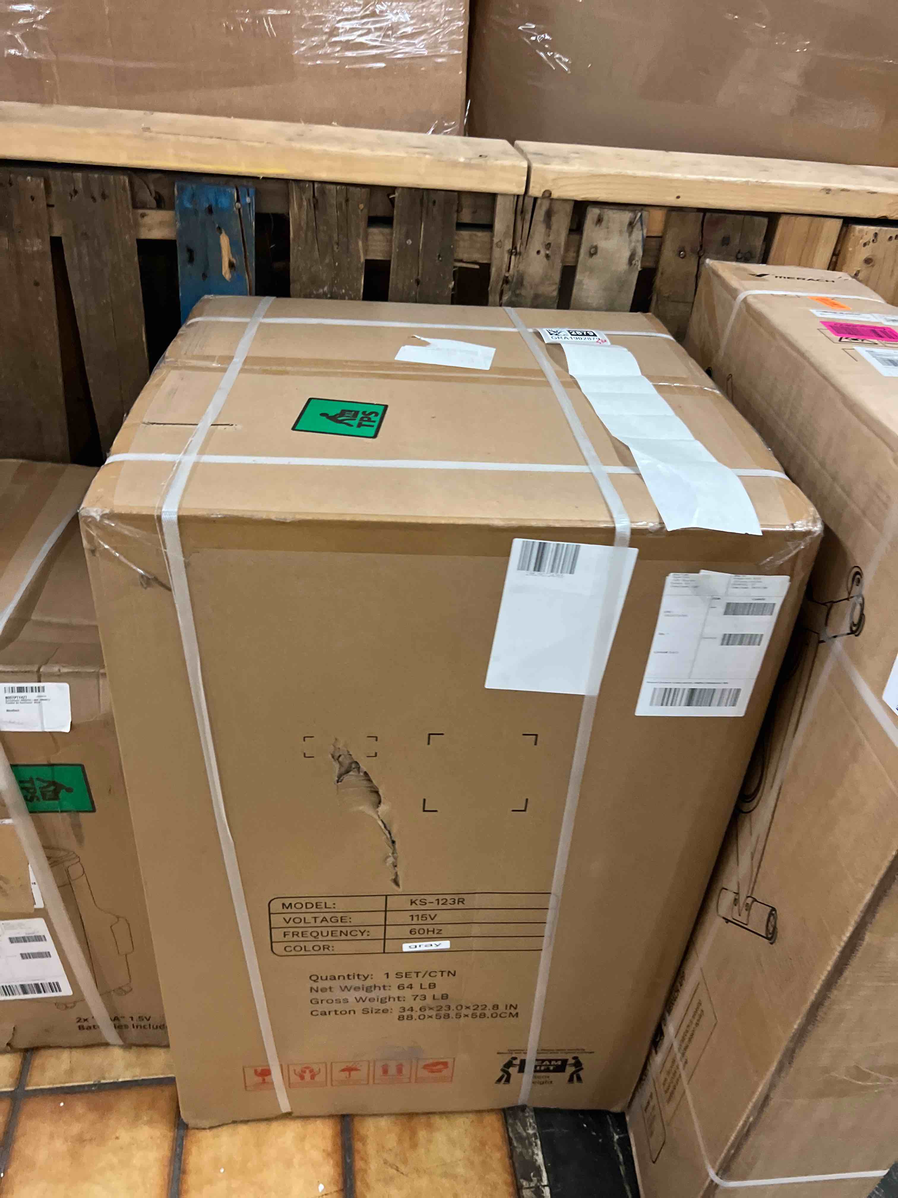 https://s3.amazonaws.com/lotting-images-prod/phillipi/GRA1902879_1760466126409.jpeg
