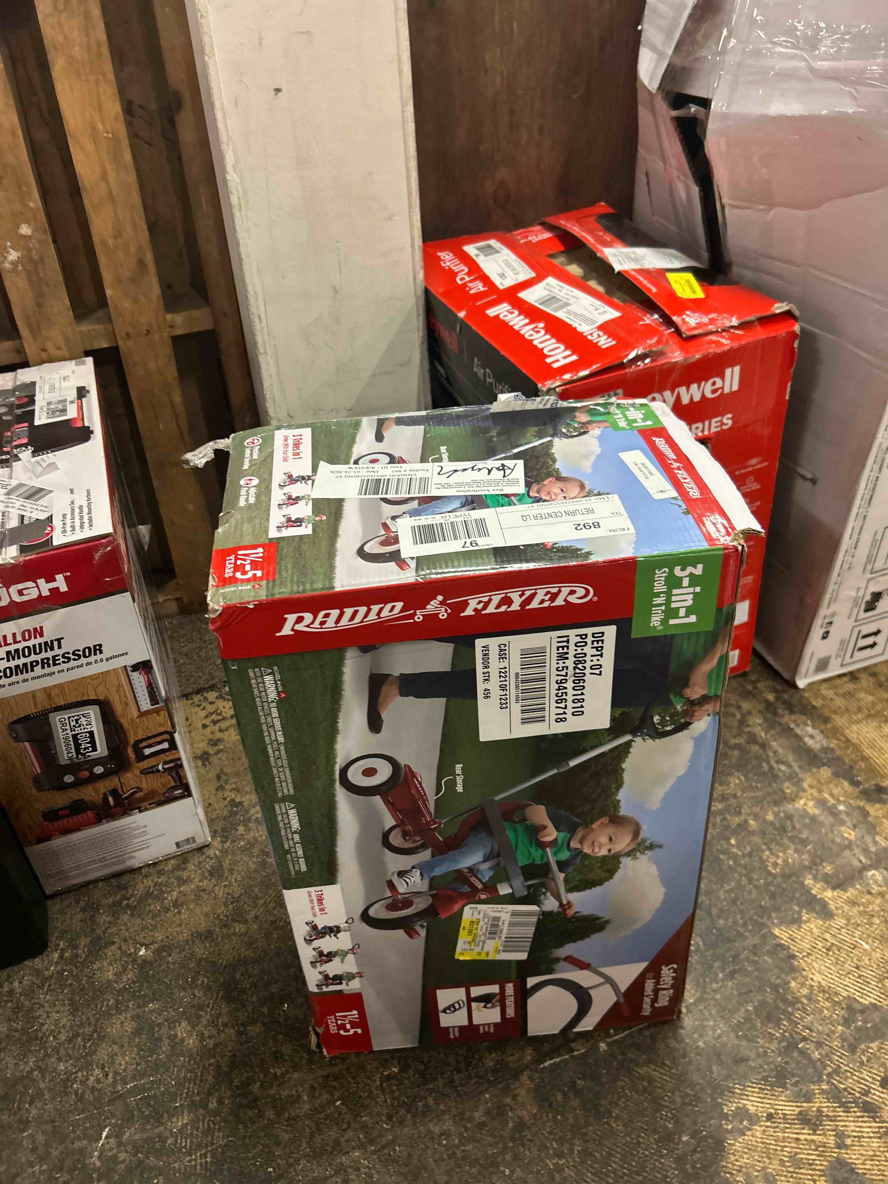 Condition photo showing New/Like New for radio flyer 3-in-1 stroll n trike tricycle grows with child red