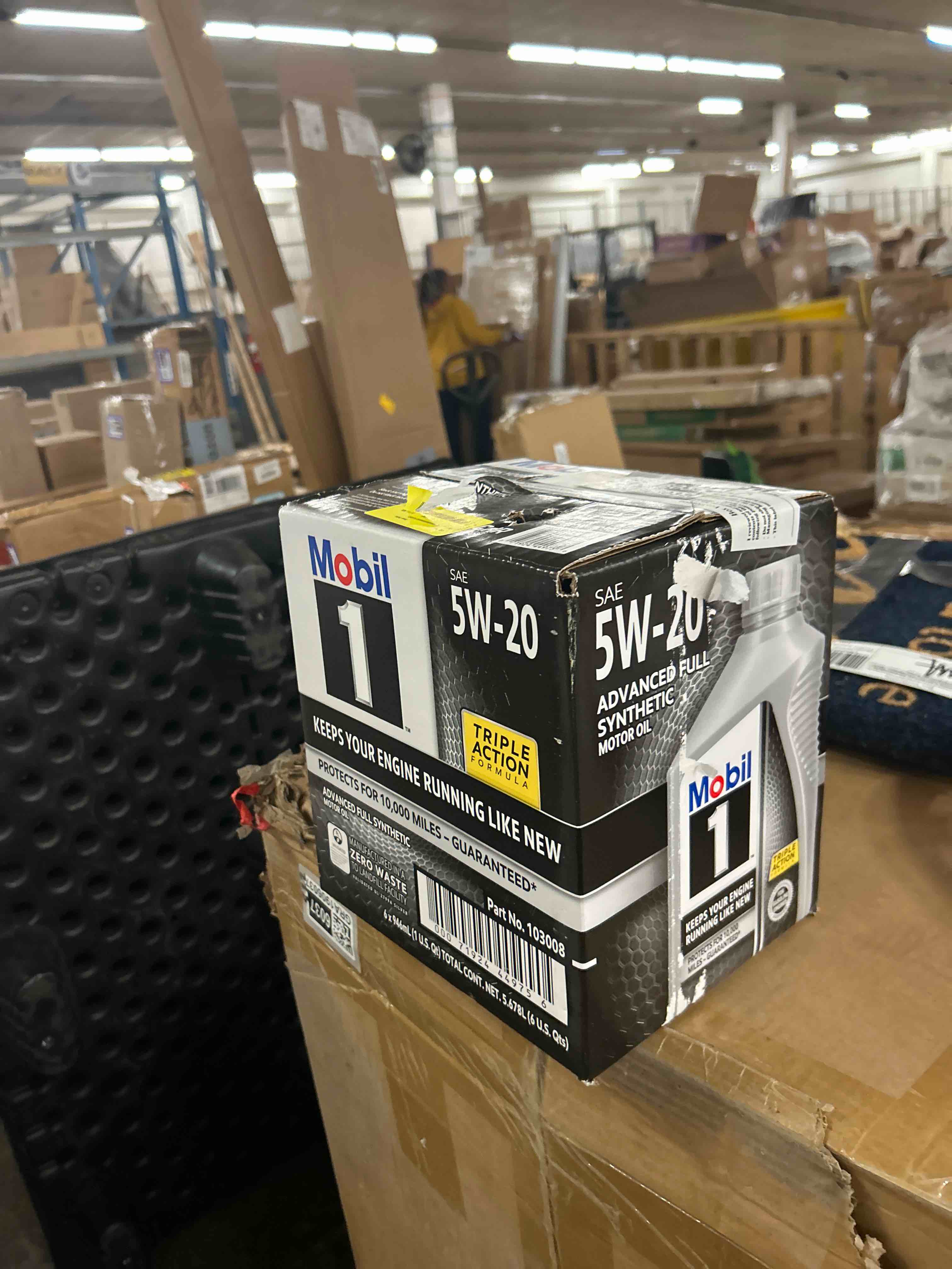 Condition photo showing New/Like New for mobil 1 advanced full synthetic motor oil 5w-20, 6-pack of 1 quarts