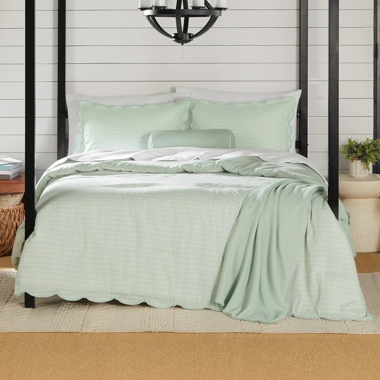 Condition photo showing Good Condition for mainstays full/queen comforter set, all-season, 5-piece, sage pick stitch scallop