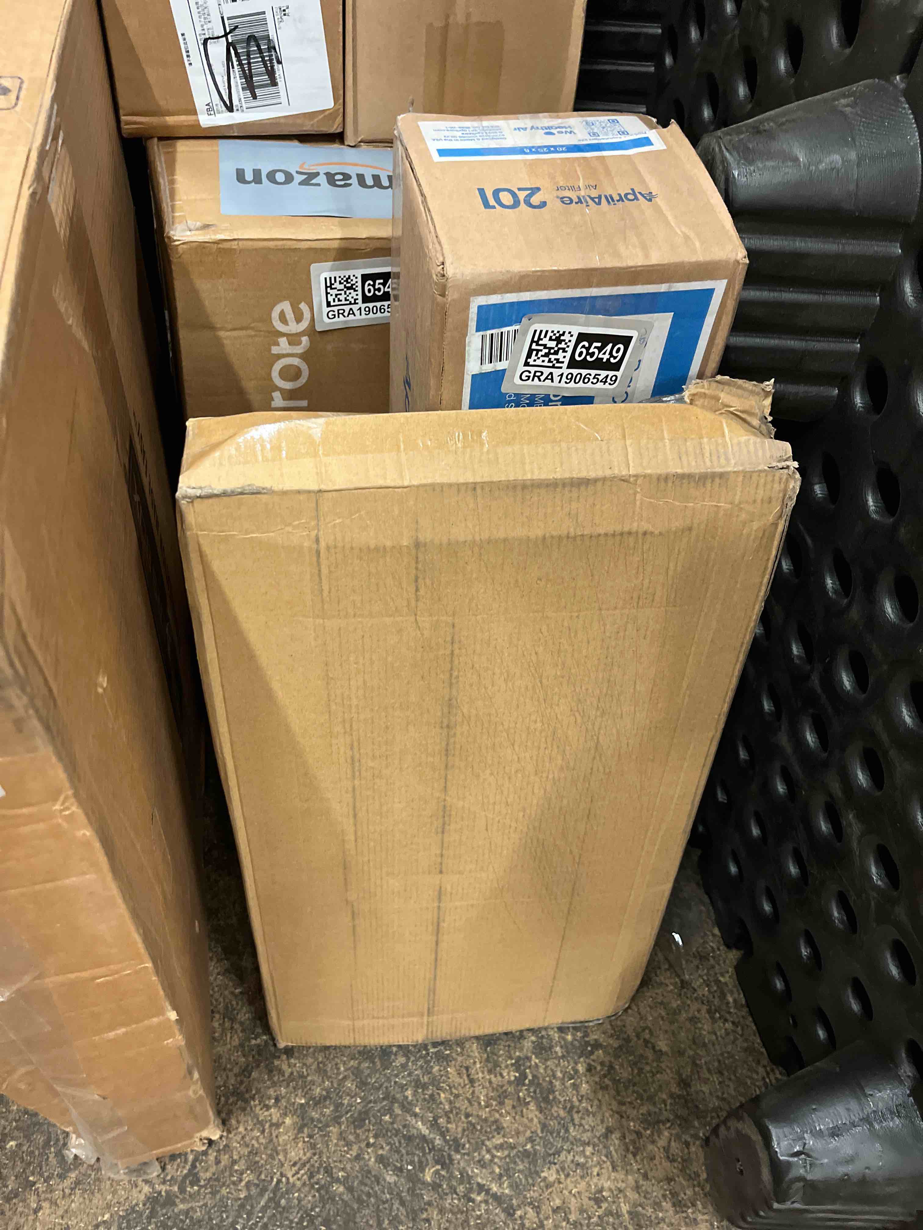 https://s3.amazonaws.com/lotting-images-prod/phillipi/GRA1906528_1779294561076.jpeg