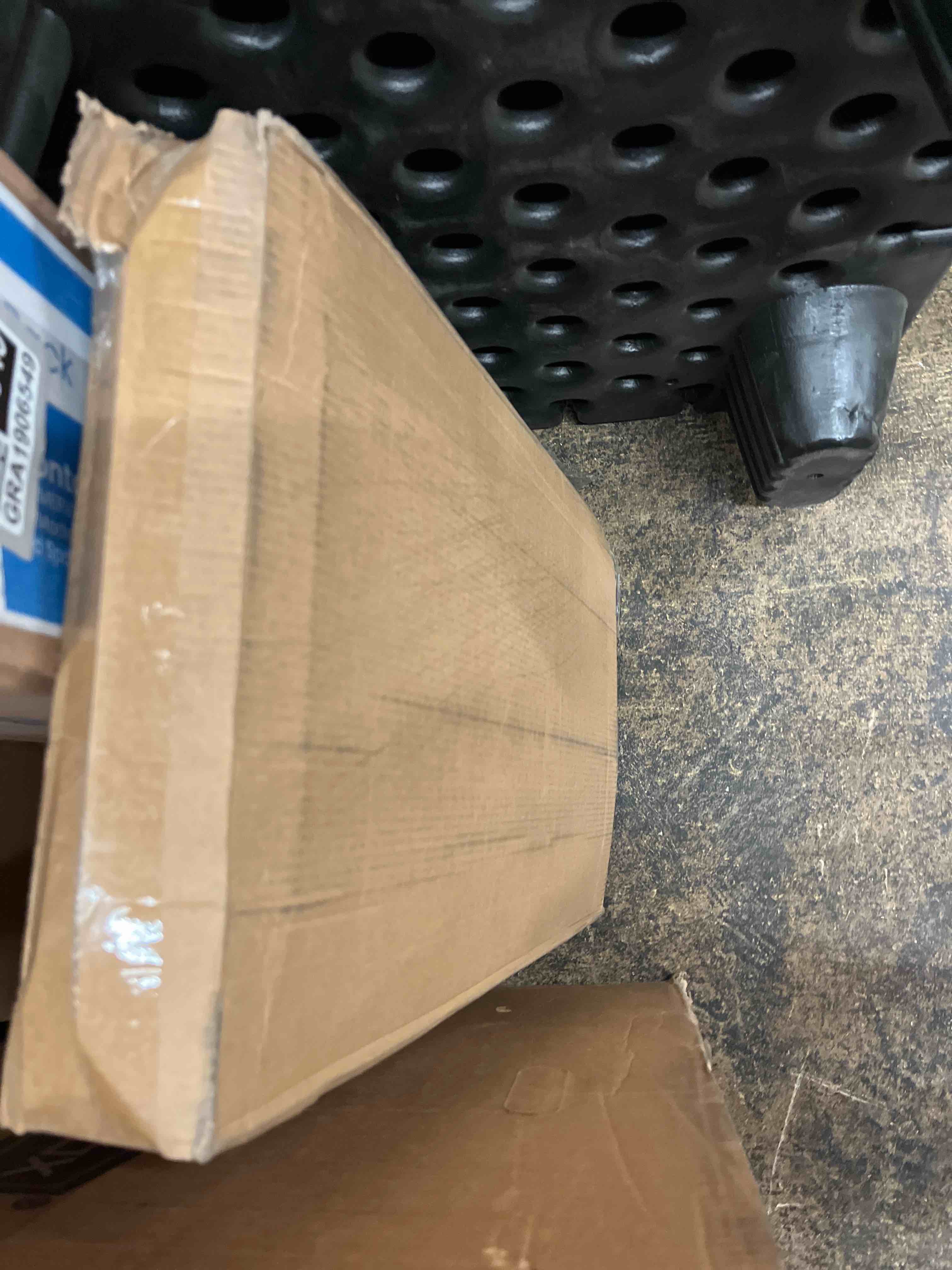 https://s3.amazonaws.com/lotting-images-prod/phillipi/GRA1906528_1779294562298.jpeg