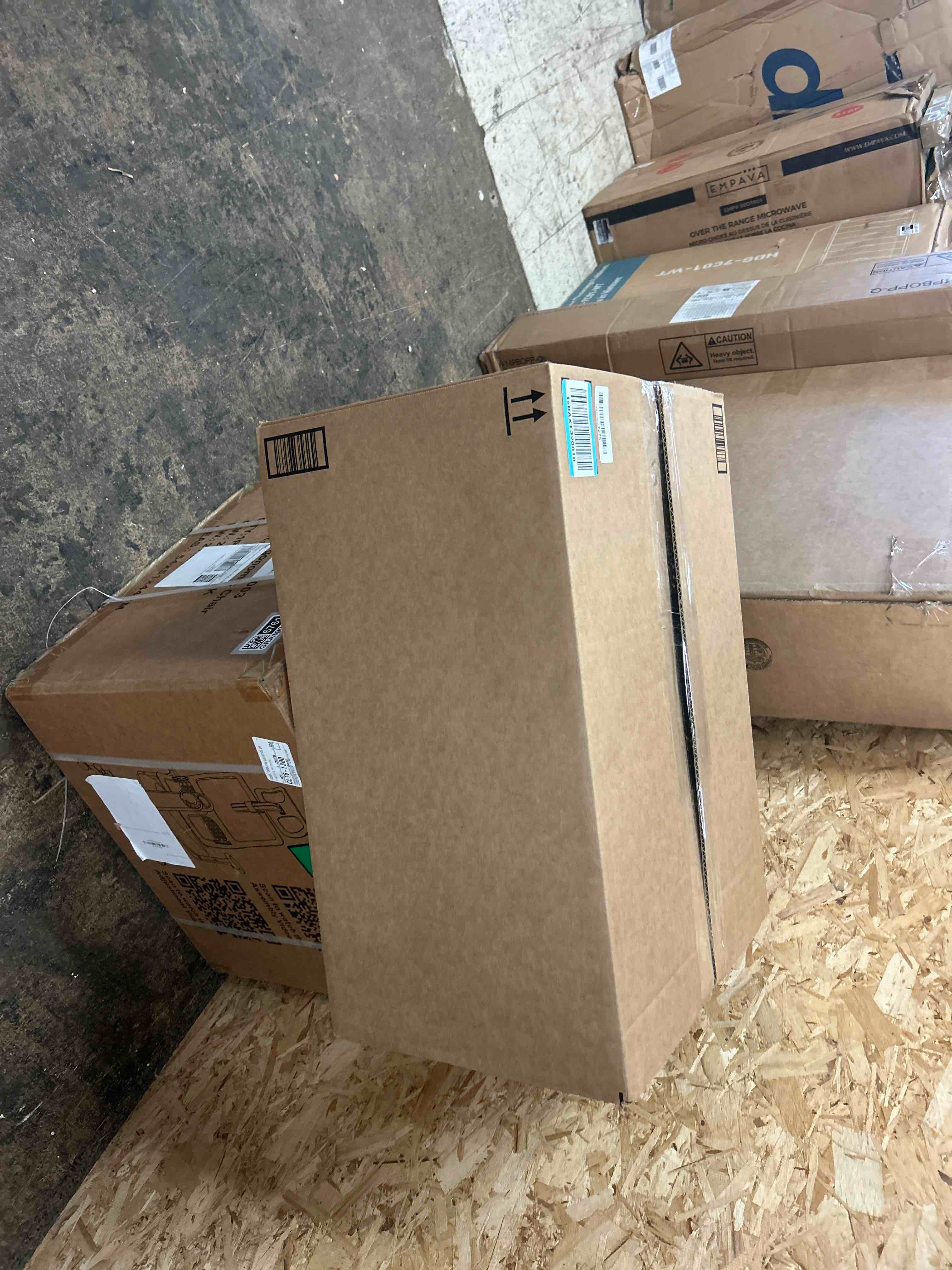 https://s3.amazonaws.com/lotting-images-prod/phillipi/GRA1906764_1780512742258.jpeg
