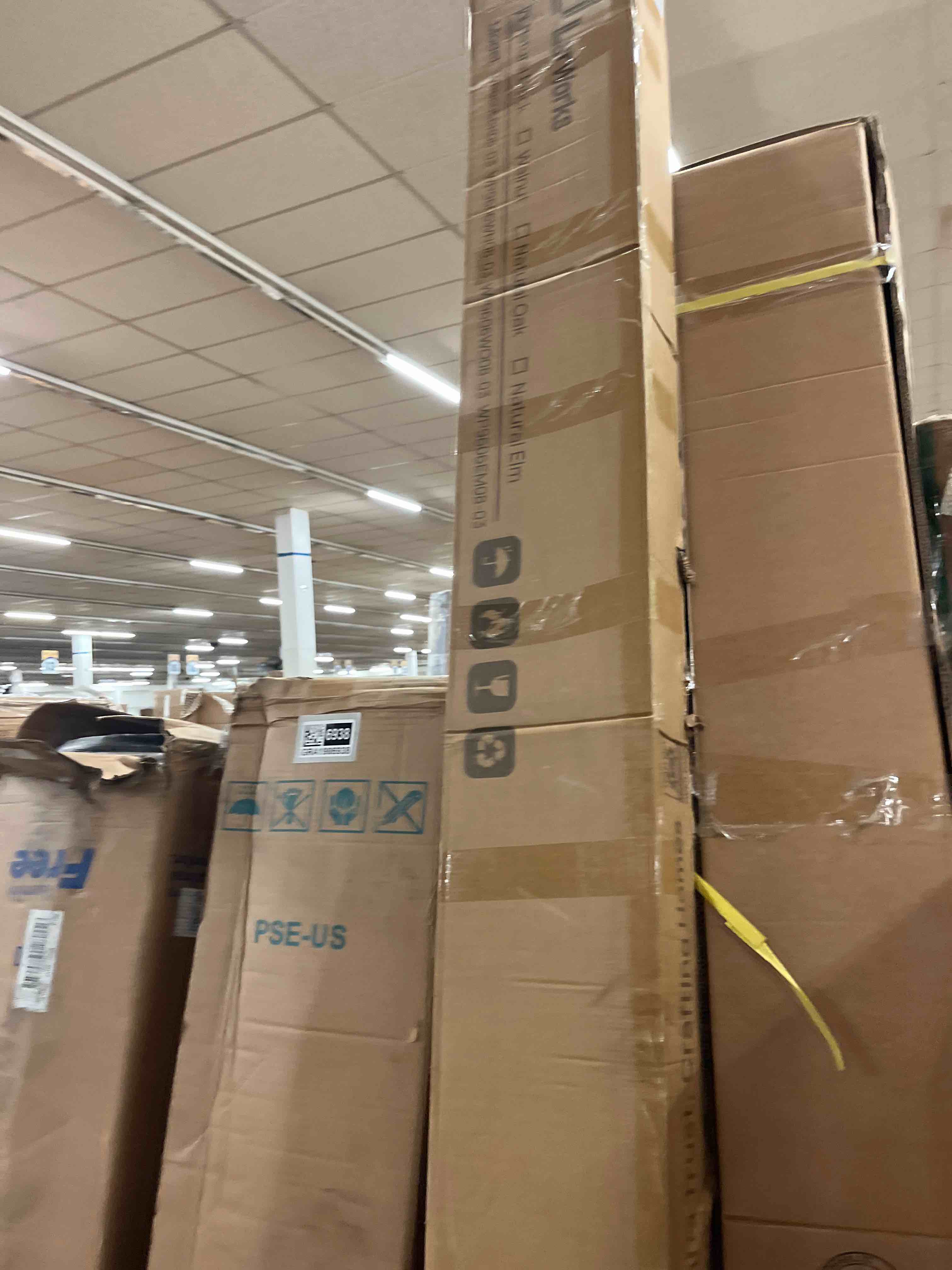 https://s3.amazonaws.com/lotting-images-prod/phillipi/GRA1906937_1779456960412.jpeg