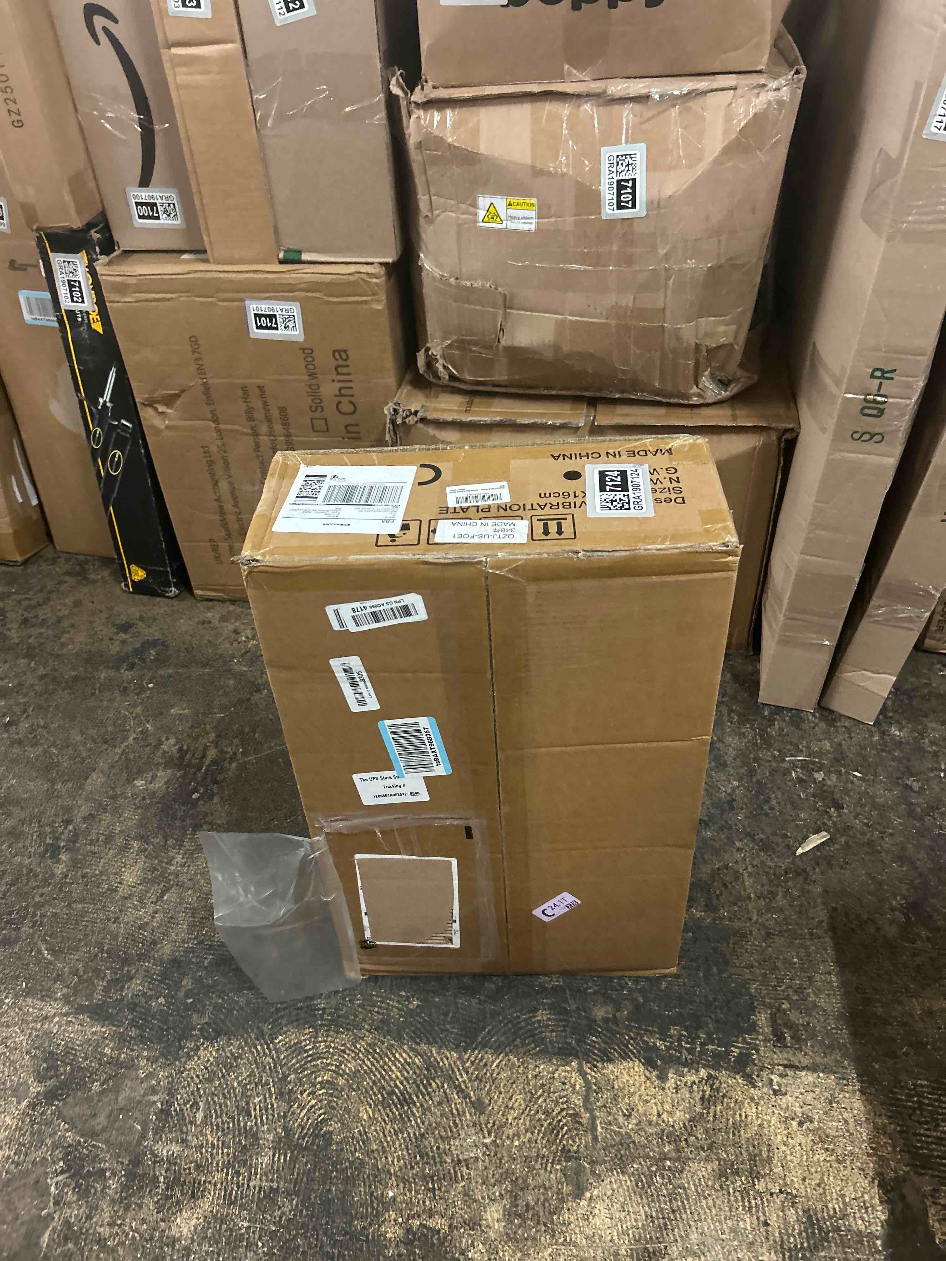 Condition photo showing New/Like New for vibration plate exercise machine 450 lbs capacity, 199 speeds workout vibrating plate for lymphatic drainage weight loss, full body shake platform machines for women men