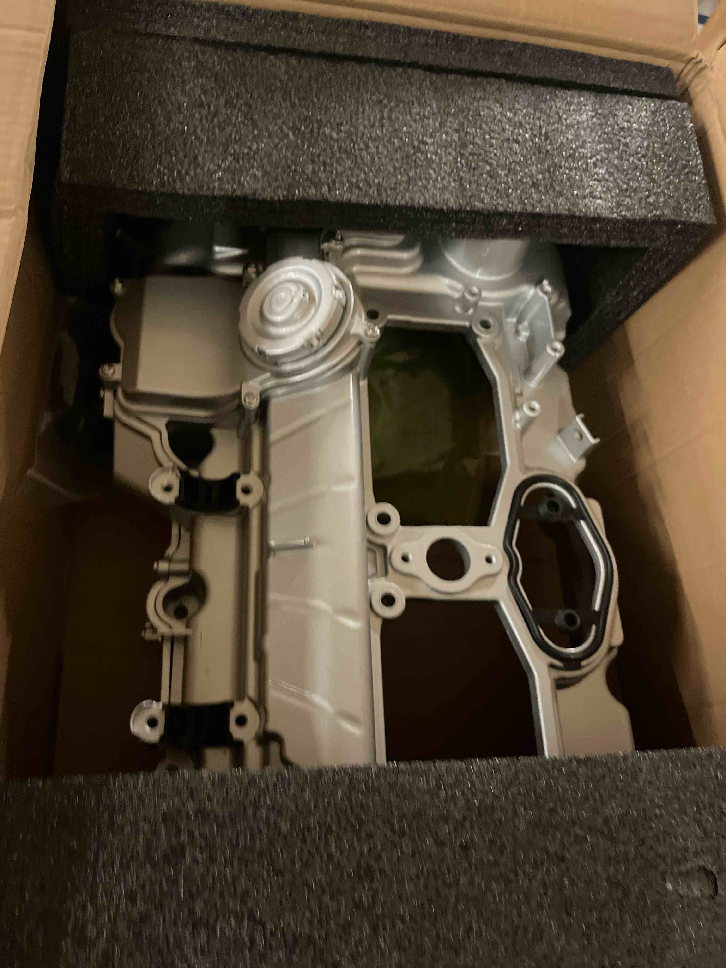 Condition photo showing New/Like New for mitzone n20 upgrade aluminum valve cover with gasket bolts kit & oil cap for bmw 2012-2018 528i 528i xdrive 328i 328i gt xdrive 320i x5 x3 x1 428i z4 2.0l replace 11127588412