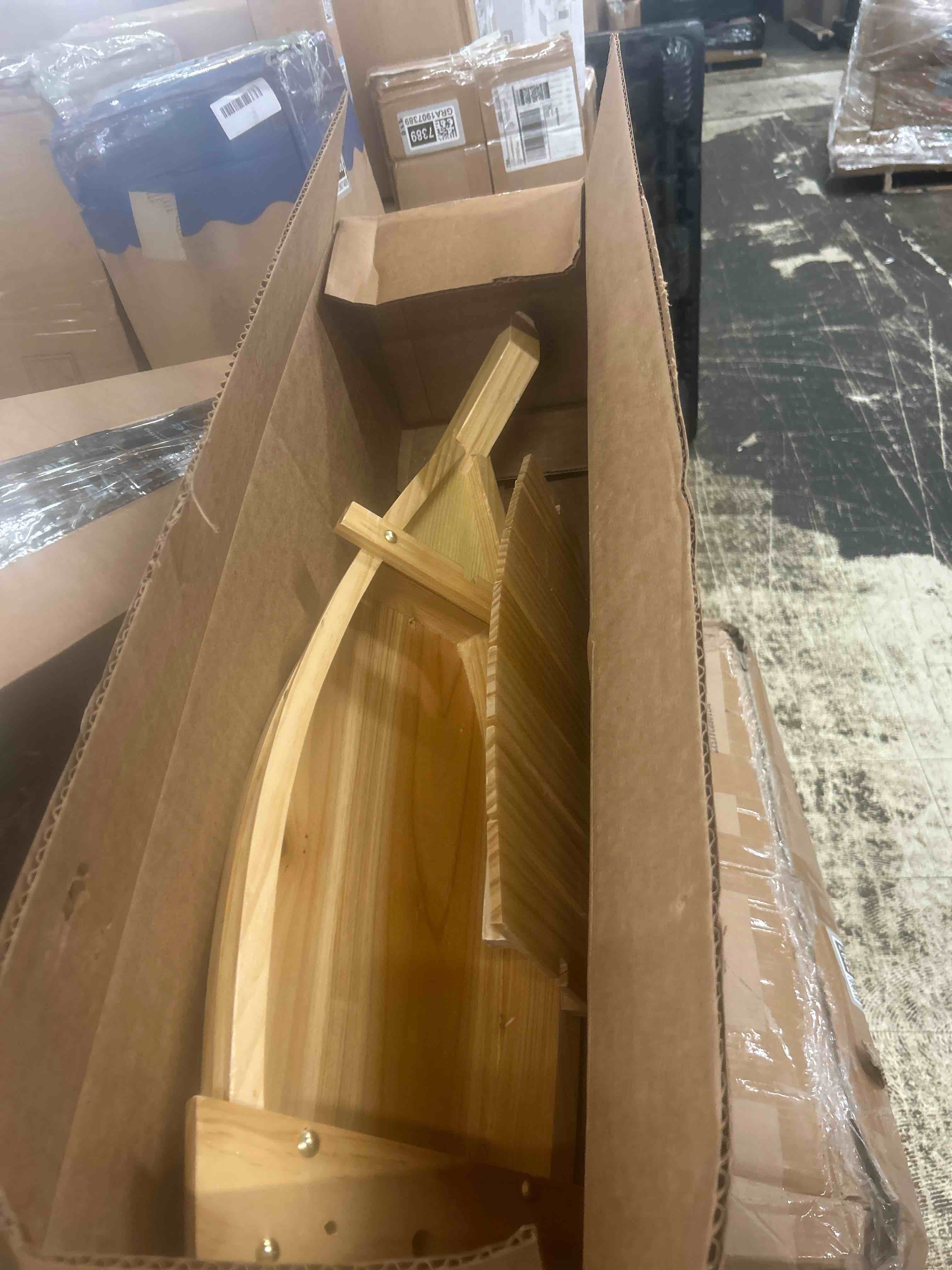 Condition photo showing New/Like New for kichgather 27.6“ wooden sushi serving tray boat plate for restaurant or home