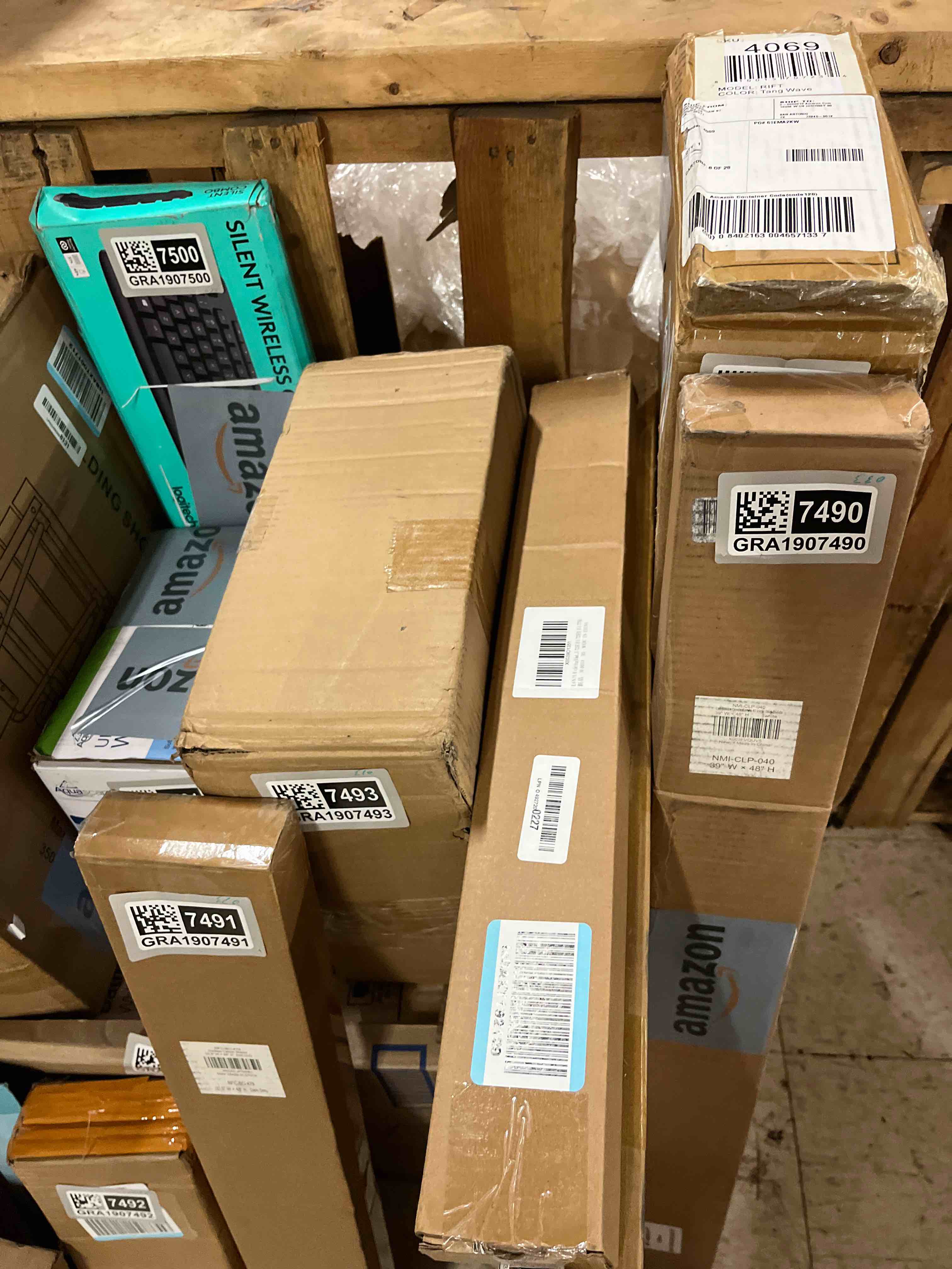 Condition photo showing New/Like New for 580244001 580244002 22" blades for husqvarna hu550f hu550fh hu675fe hu725e hu725fh hu775h hu700f hu700l hu725awd hu725e hu725f hu800h hu700l 22 inch walk behind mower deck / high lift toothed, black