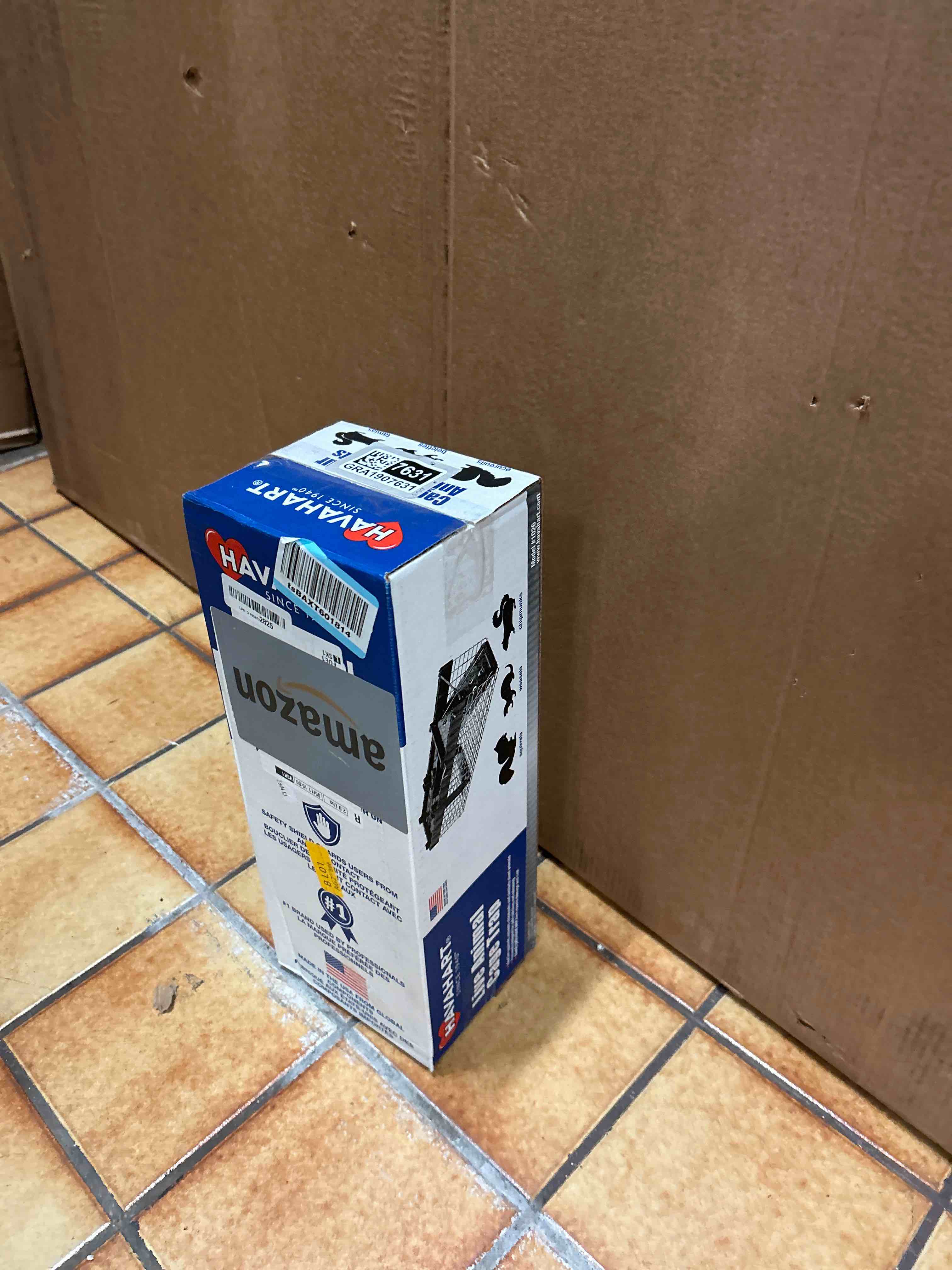 Condition photo showing New/Like New for havahart 1026 small 1-door humane live catch and release animal trap for squirrels, weasels, chipmunks, and small animals,white