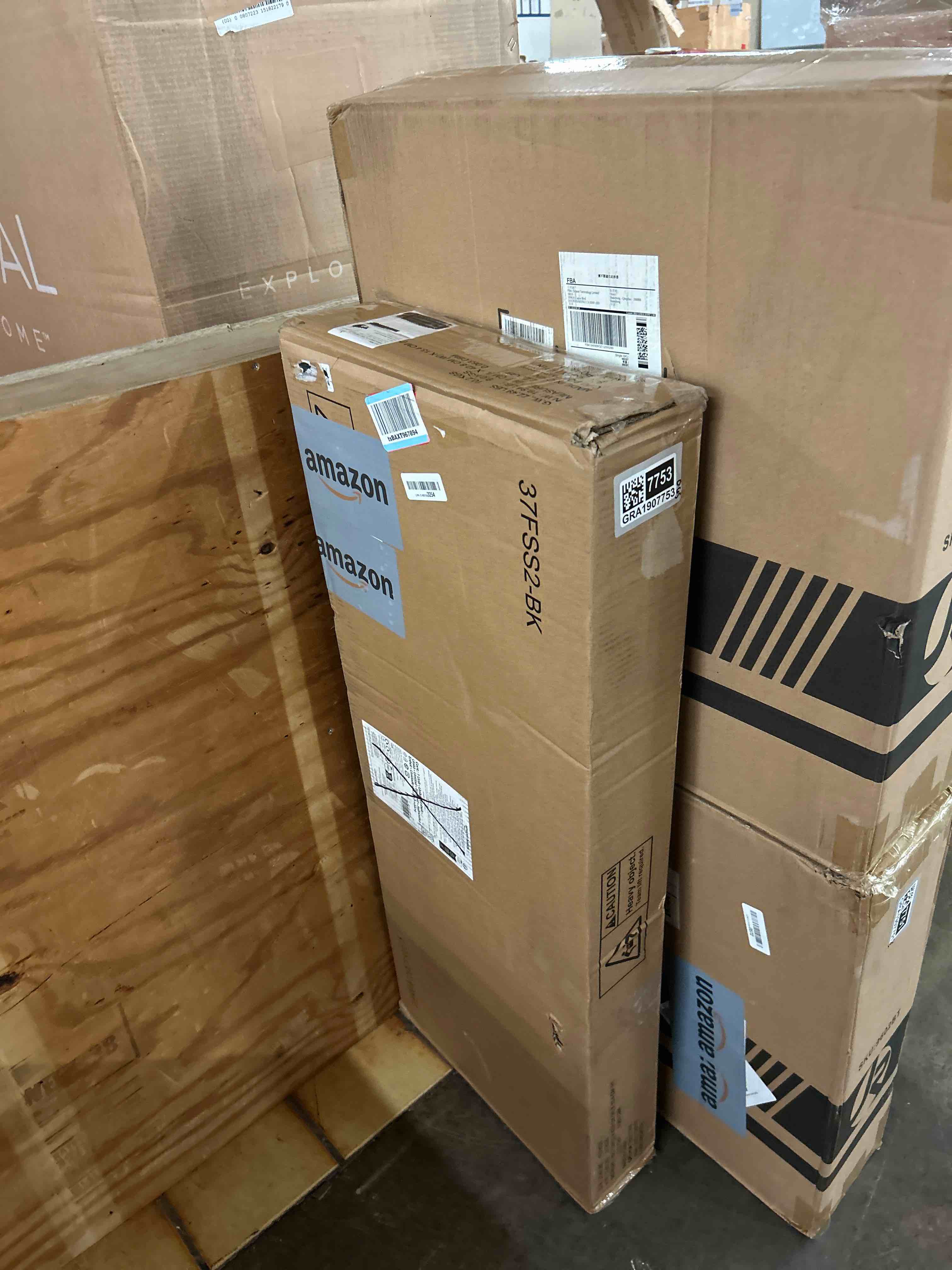 Condition photo showing New/Like New for oreck commercial xl vacuum cleaner, bagged upright vac for carpets and hard floor, lightweight, automatic height adjust, high-speed brush roll, powerful vacuum cleaners for commercial use