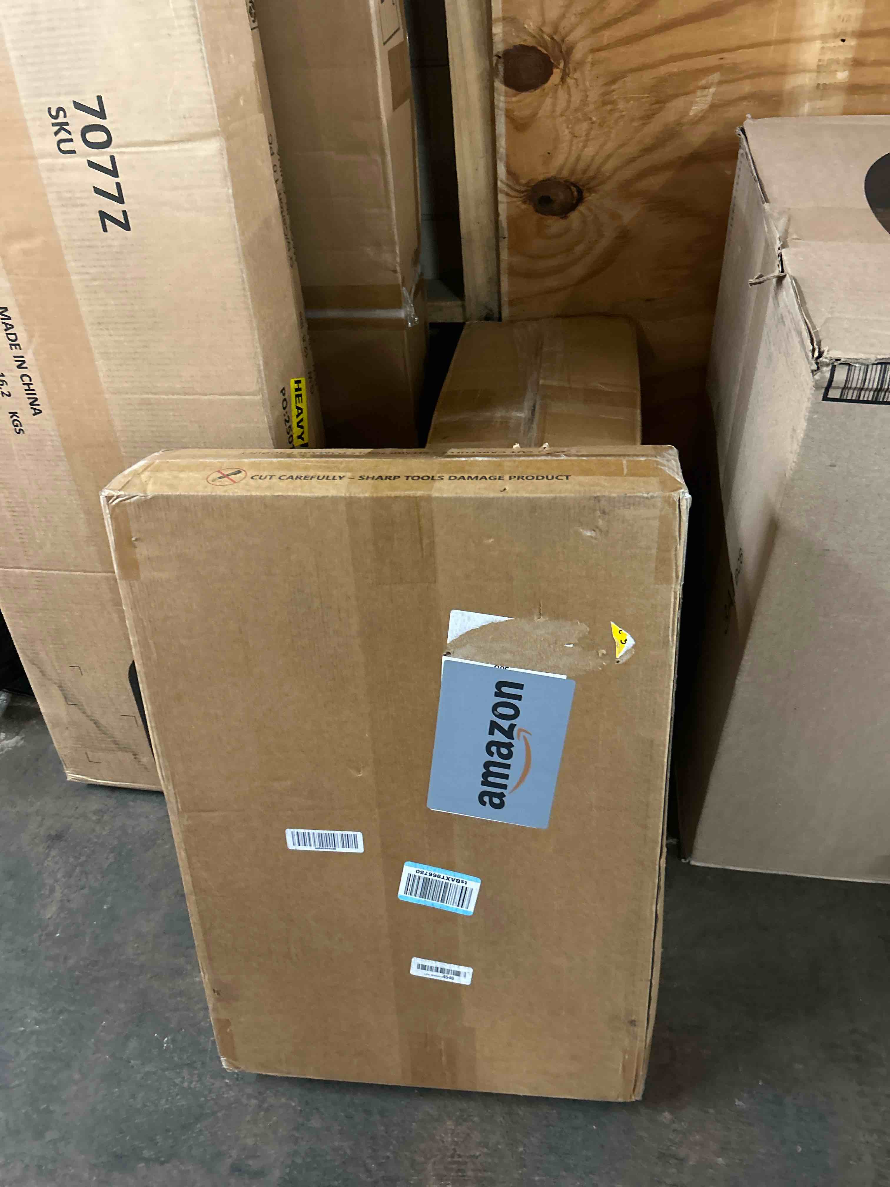 Condition photo showing New/Like New for 71" extra long dog ramp for large dogs, heavy duty metal frame pet ramp for high suvs, trucks and cars, portable folding travel dog ramps with safety latch, supports up to 350lbs