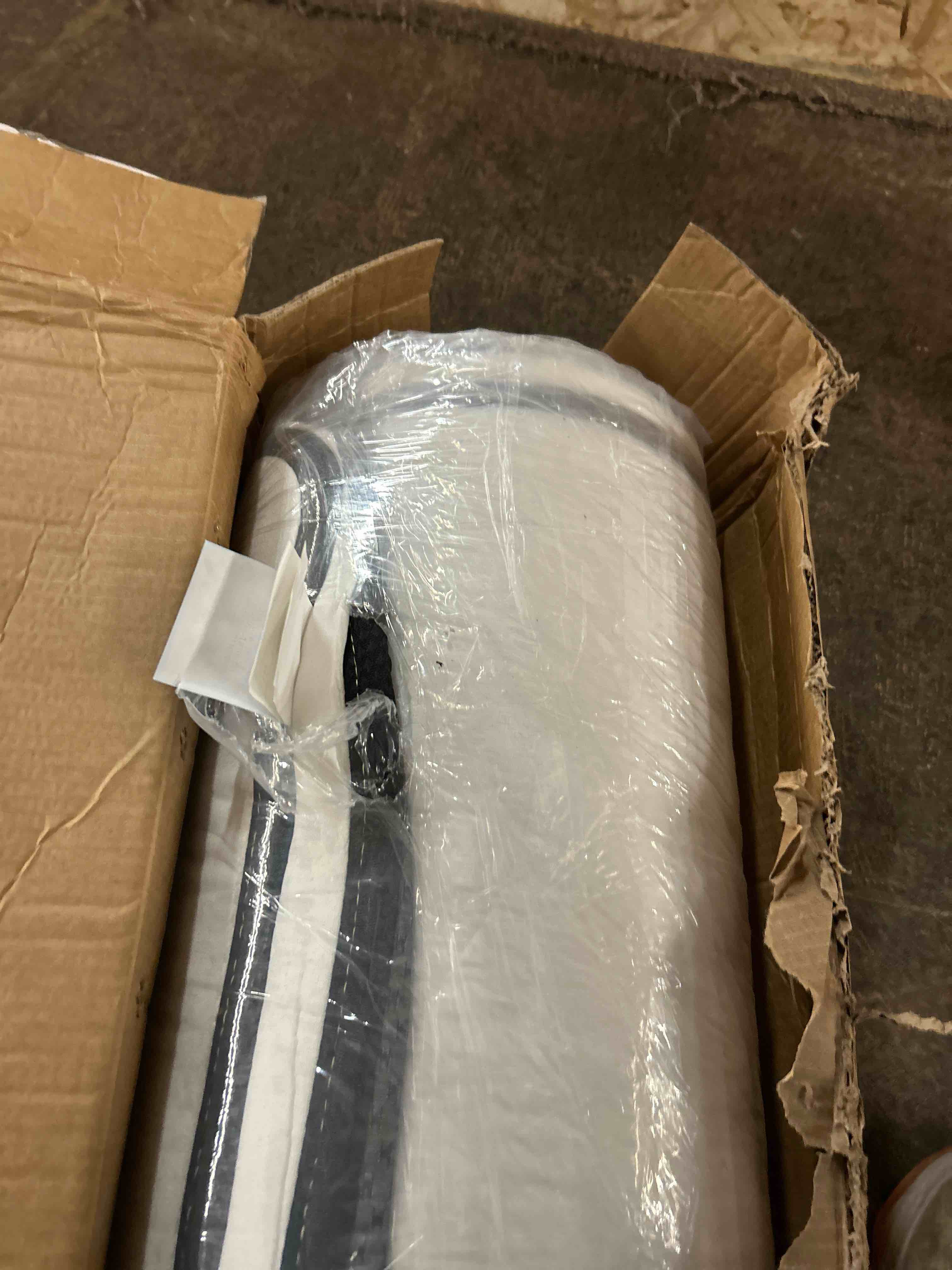 Condition photo showing New/Like New for realone full mattress,10 inch hybrid white mattresses,gel memory foam spring mattress in a box,medium firm pressure relief