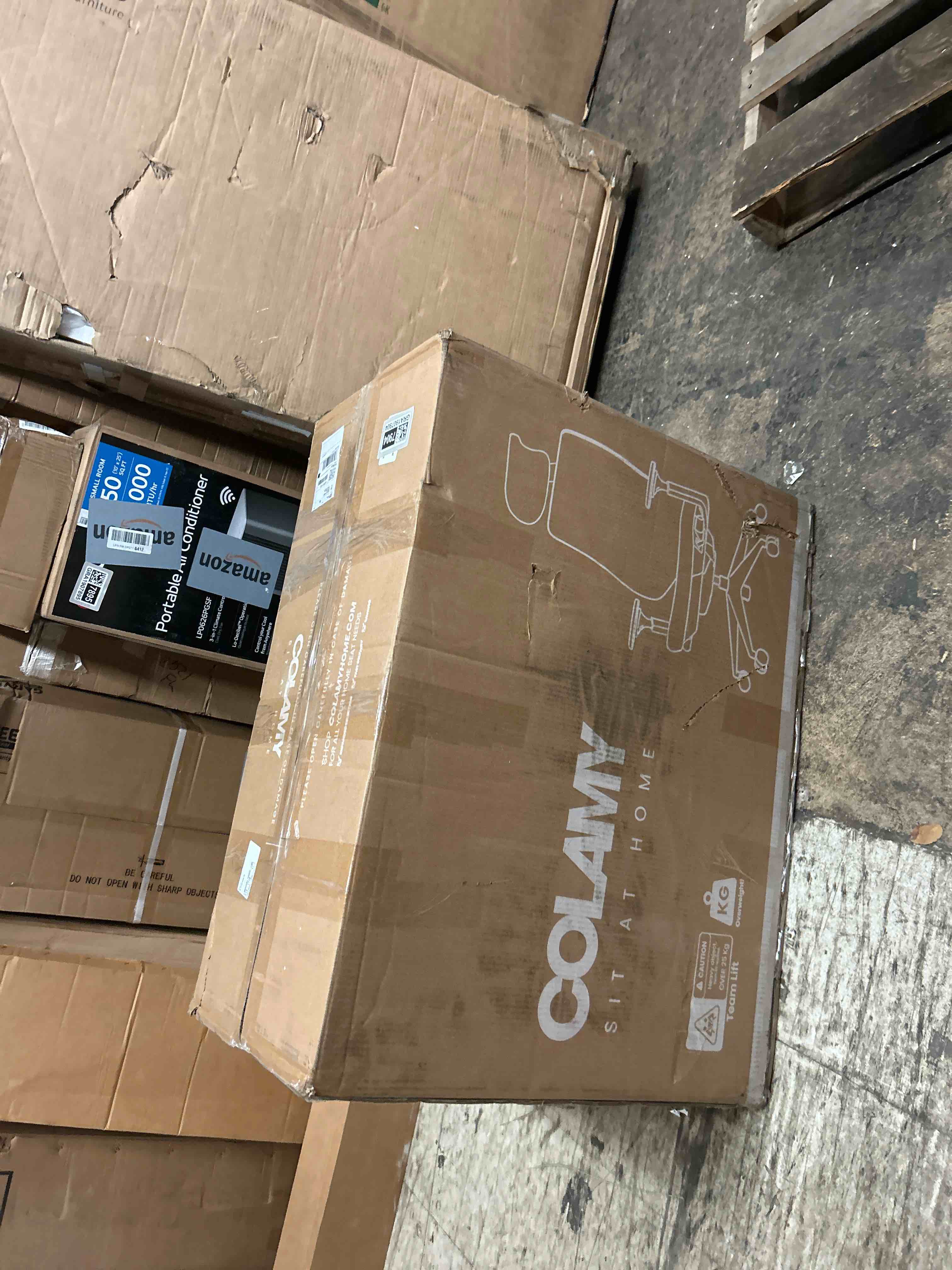 Condition photo showing New/Like New for colamy atlas-01 executive mesh ergonomic office chair