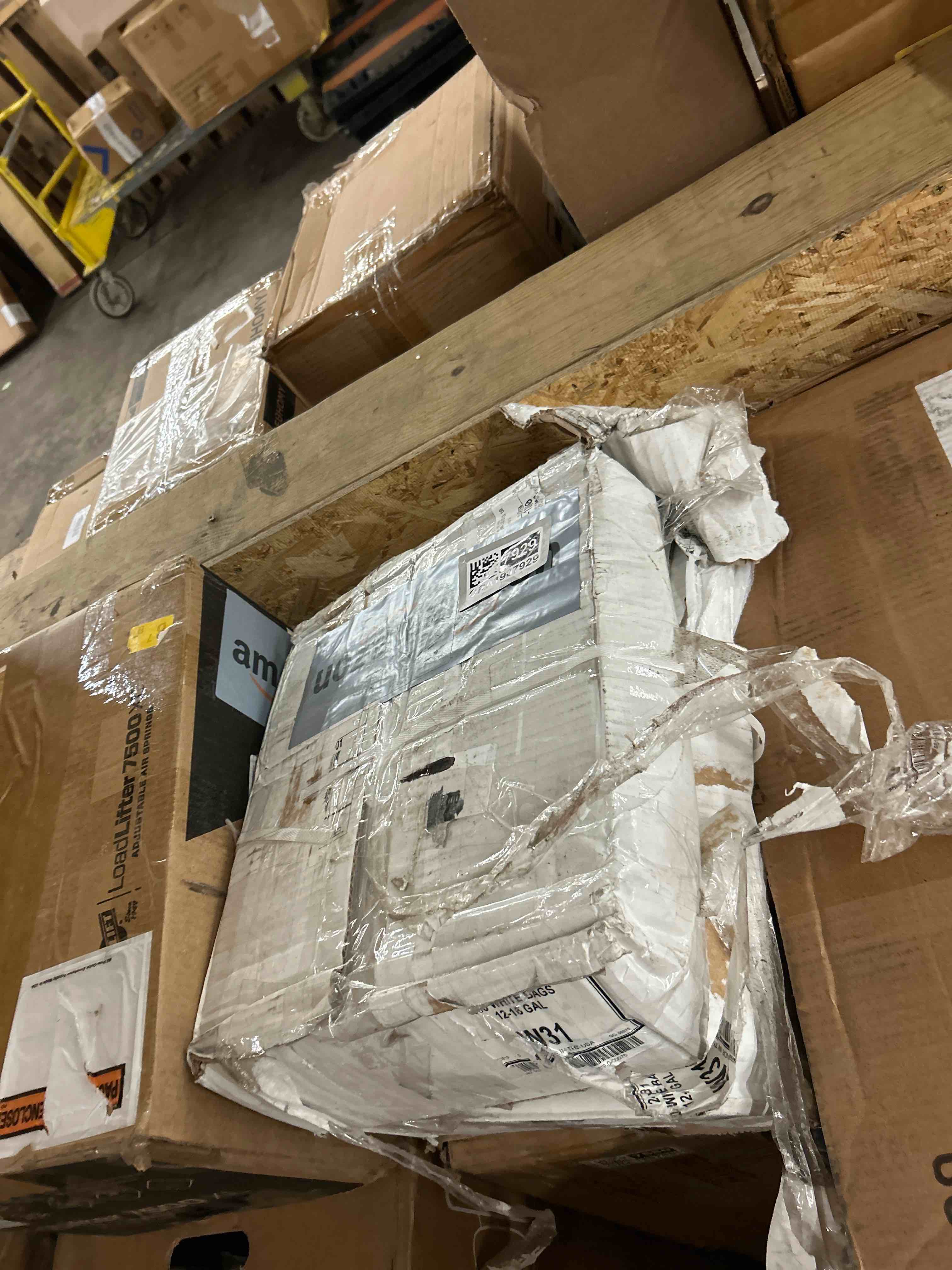 Condition photo showing Good Condition for fuxury - 500 pack plain white plastic bags with handles for small business in bulk, t shirt shopping bag for restaurant, grocery, kitchen trash, retail merchandise and store bags (11.5x 6.5 x 21'')