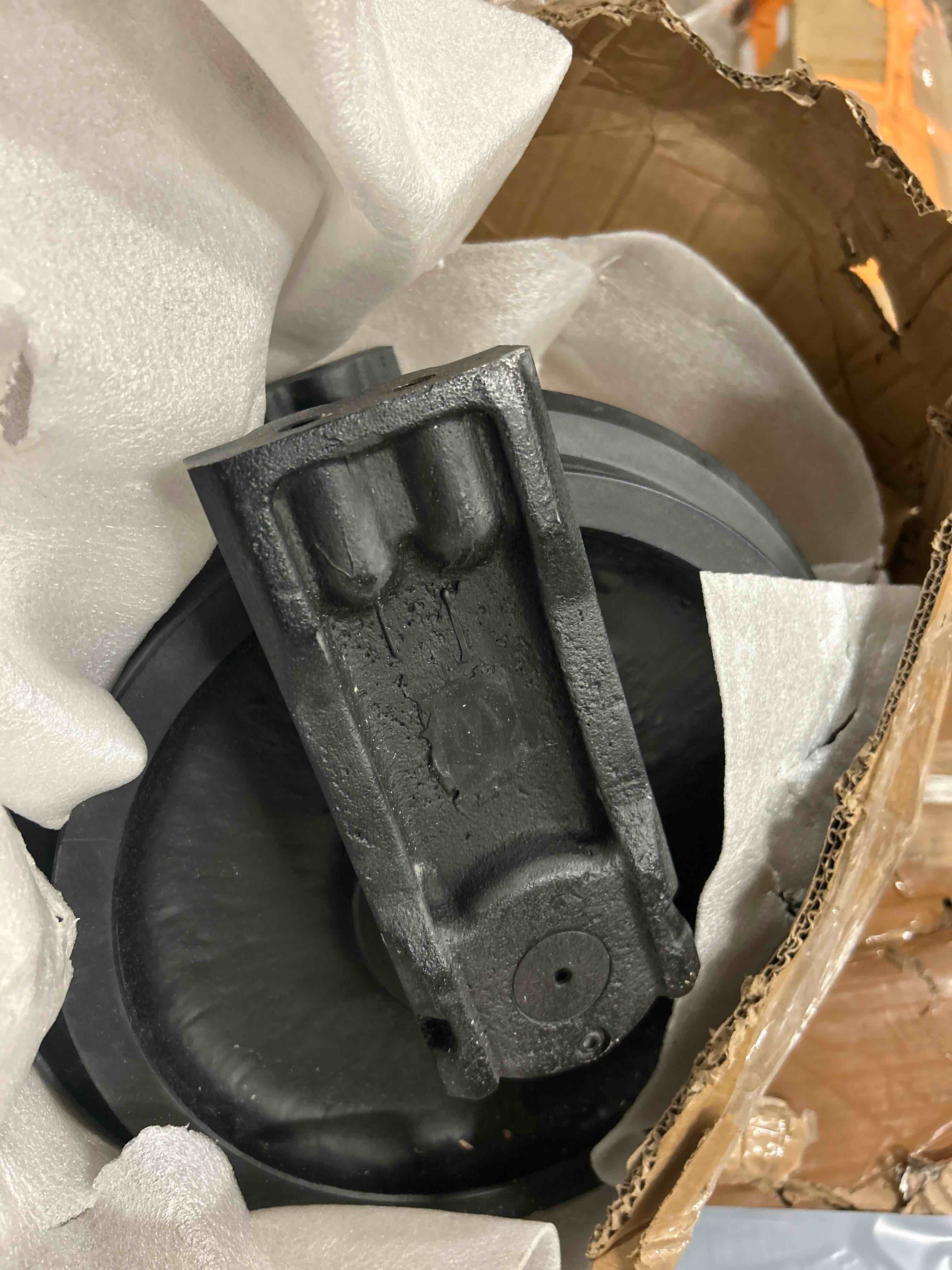 Condition photo showing New/Like New for black idler for hitachi zaxis 35u 9154955 excavator undercarriage