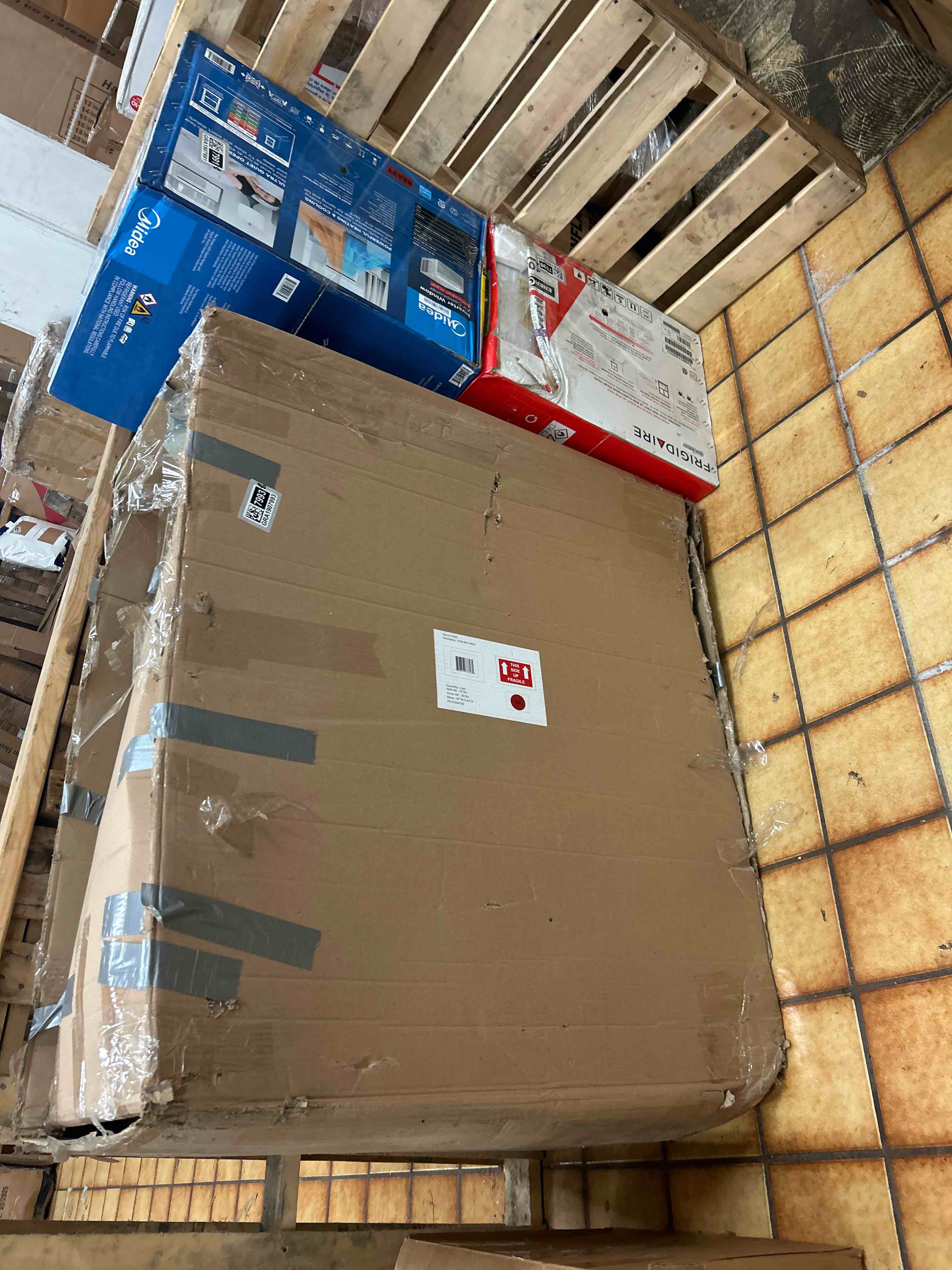 https://s3.amazonaws.com/lotting-images-prod/phillipi/GRA1907993_1781796666647.jpeg