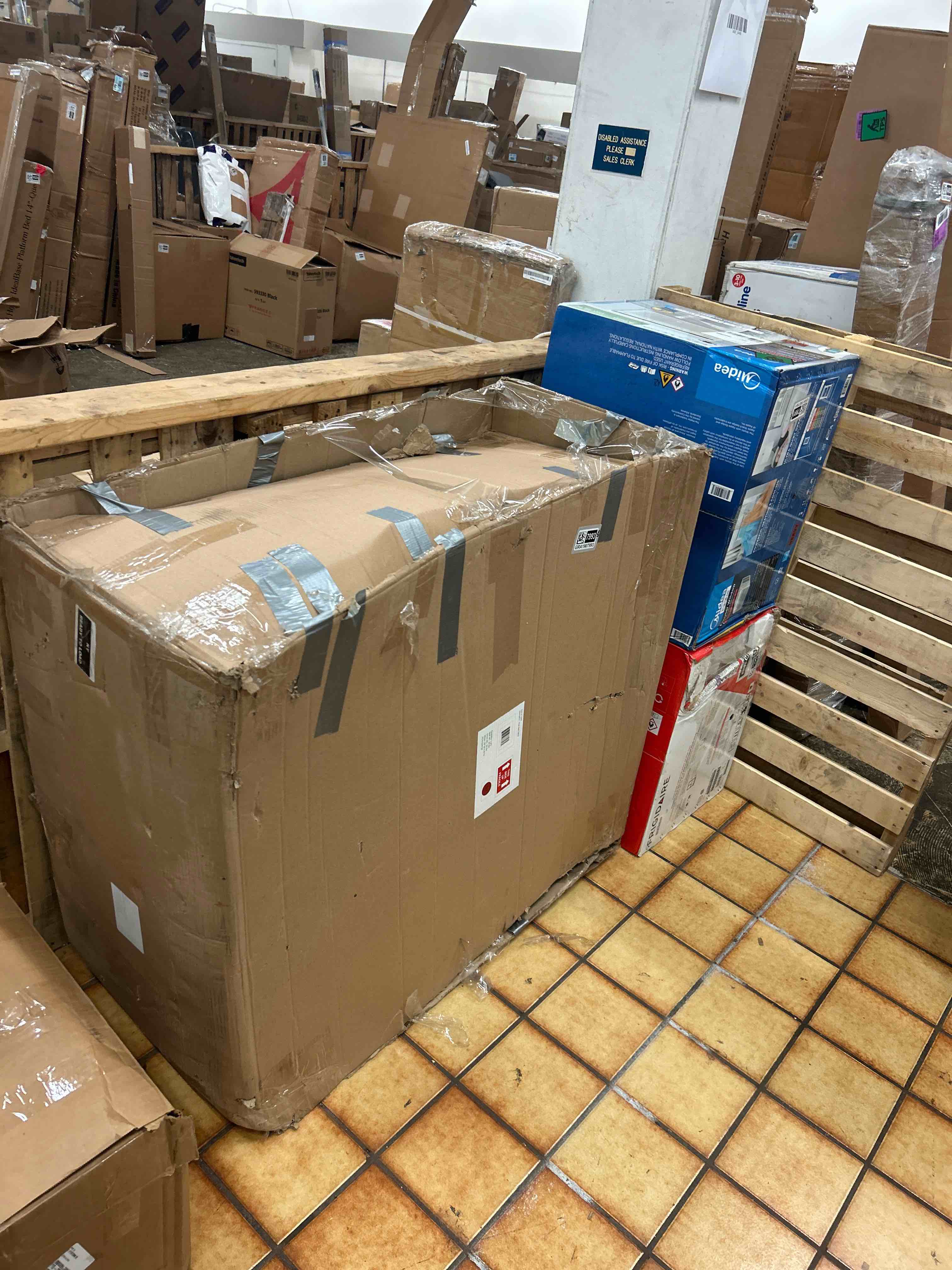 https://s3.amazonaws.com/lotting-images-prod/phillipi/GRA1907993_1781796669810.jpeg