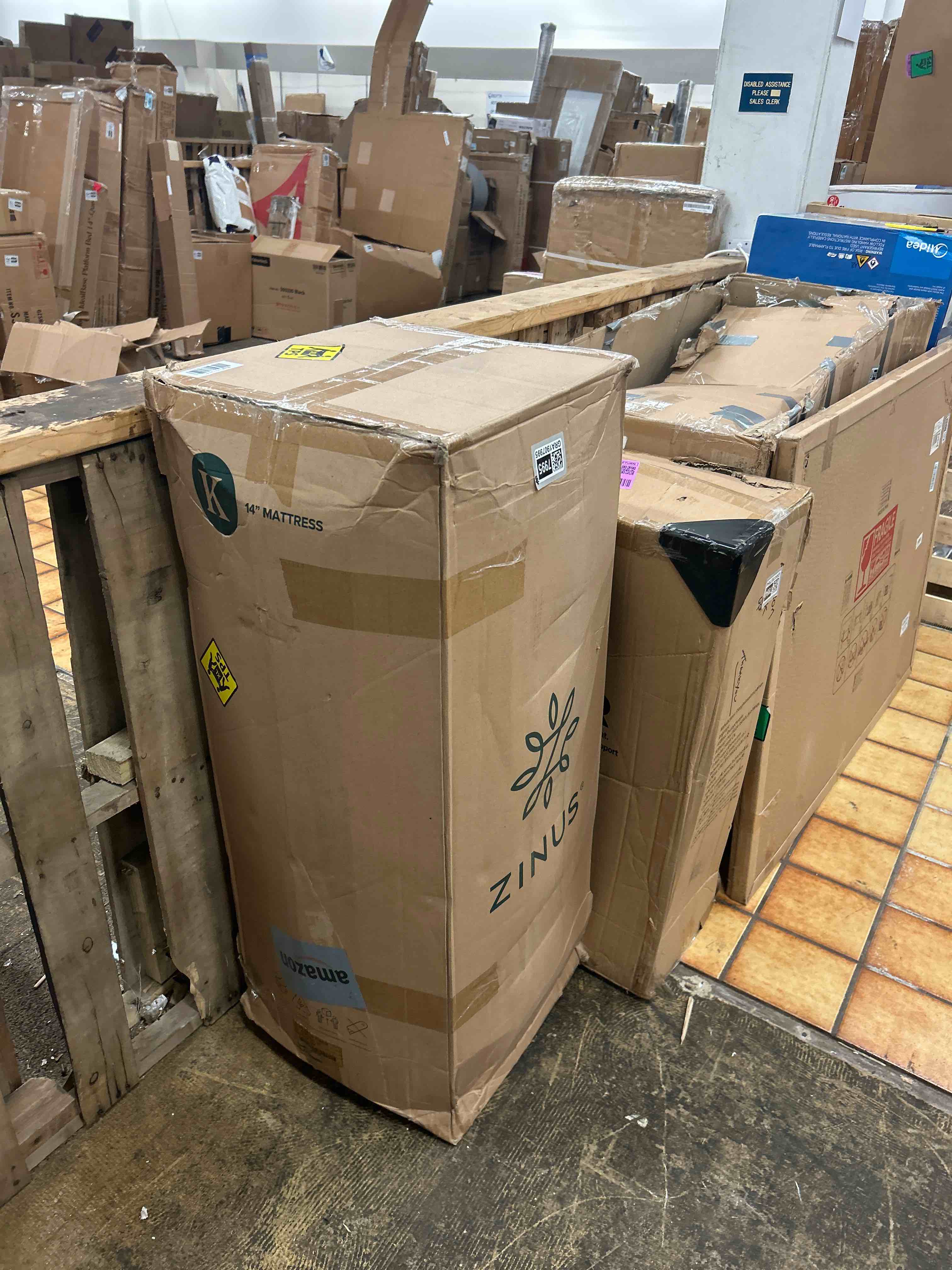 https://s3.amazonaws.com/lotting-images-prod/phillipi/GRA1907995_1781796944452.jpeg