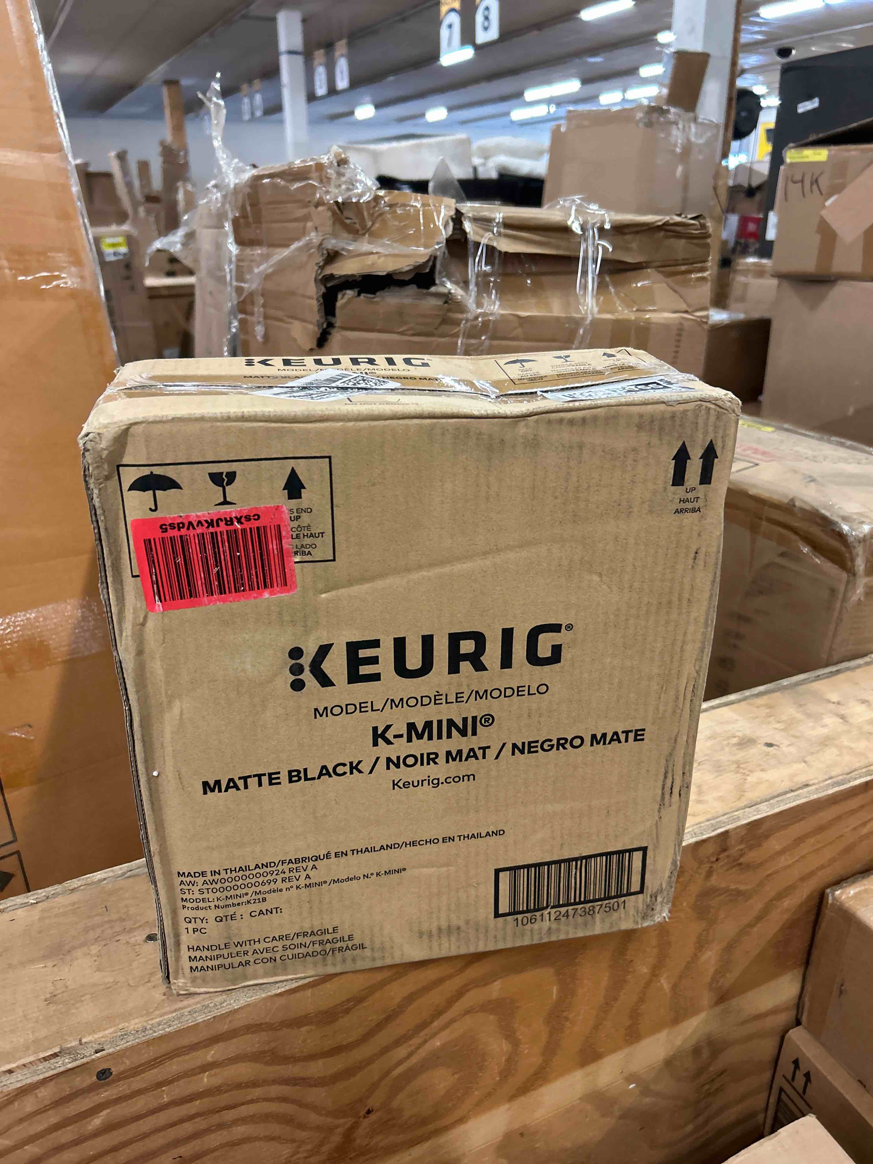 Condition photo showing New/Like New for keurig k-mini single serve k-cup pod coffee maker, 6 to 12oz brew size, with cord storage, perfect for small spaces, black | cord storage, small spaces