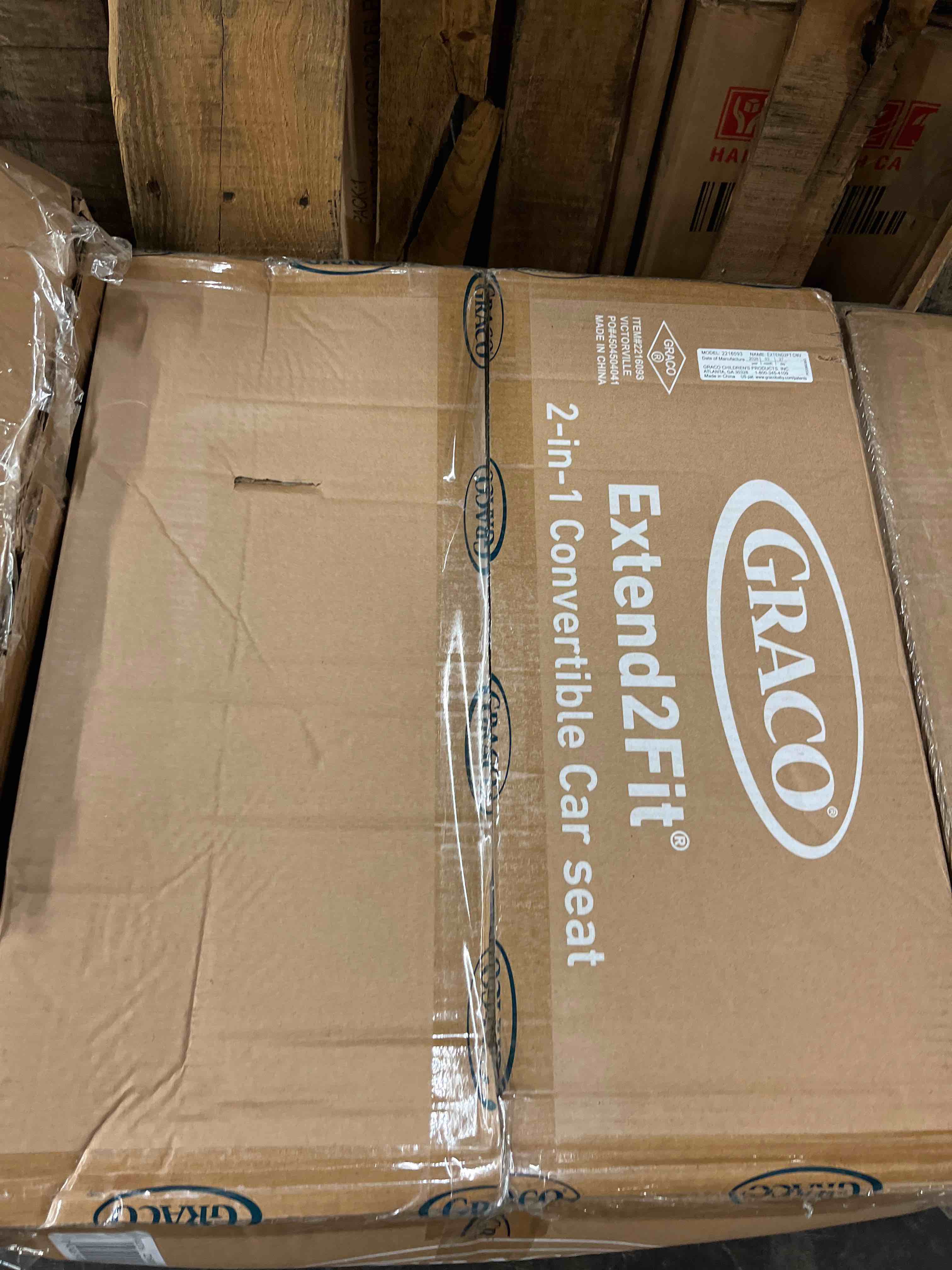 Condition photo showing New/Like New for graco extend2fit convertible baby car seat, rear and forward facing, adjustable extension panel for extra legroom, redmond
