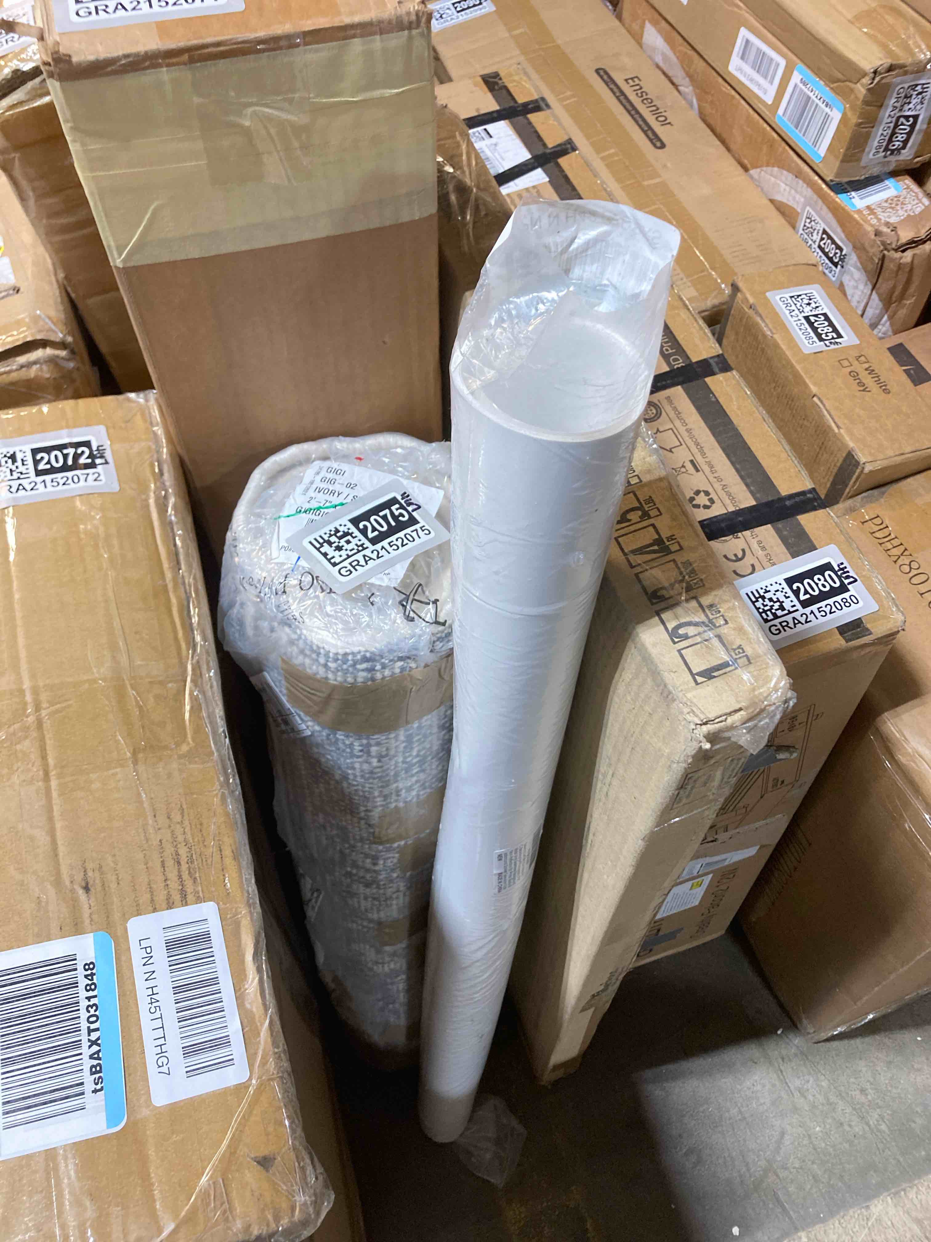 https://s3.amazonaws.com/lotting-images-prod/phillipi/GRA2152071_1743192956137.jpeg