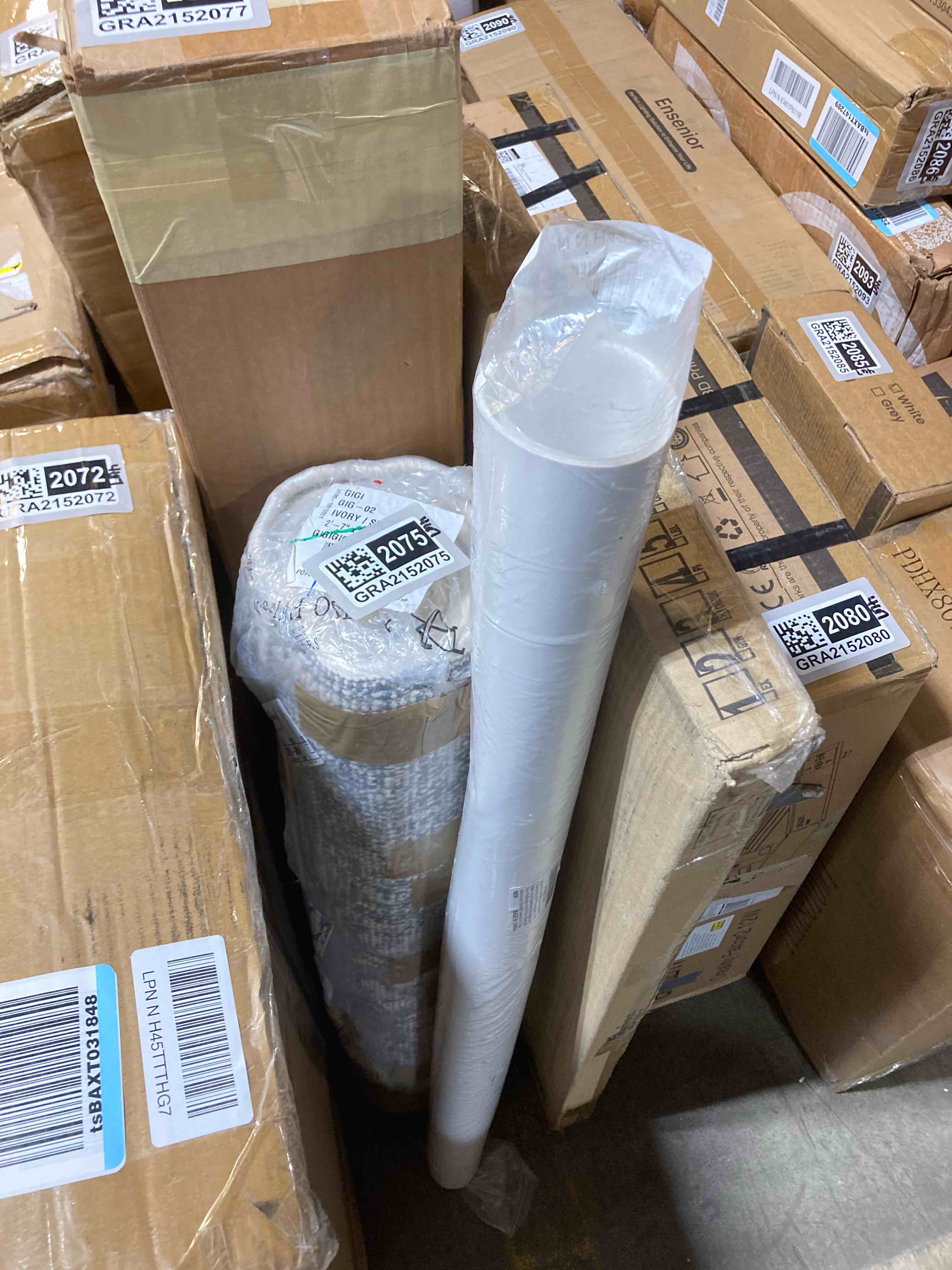 https://s3.amazonaws.com/lotting-images-prod/phillipi/GRA2152071_1743192957570.jpeg