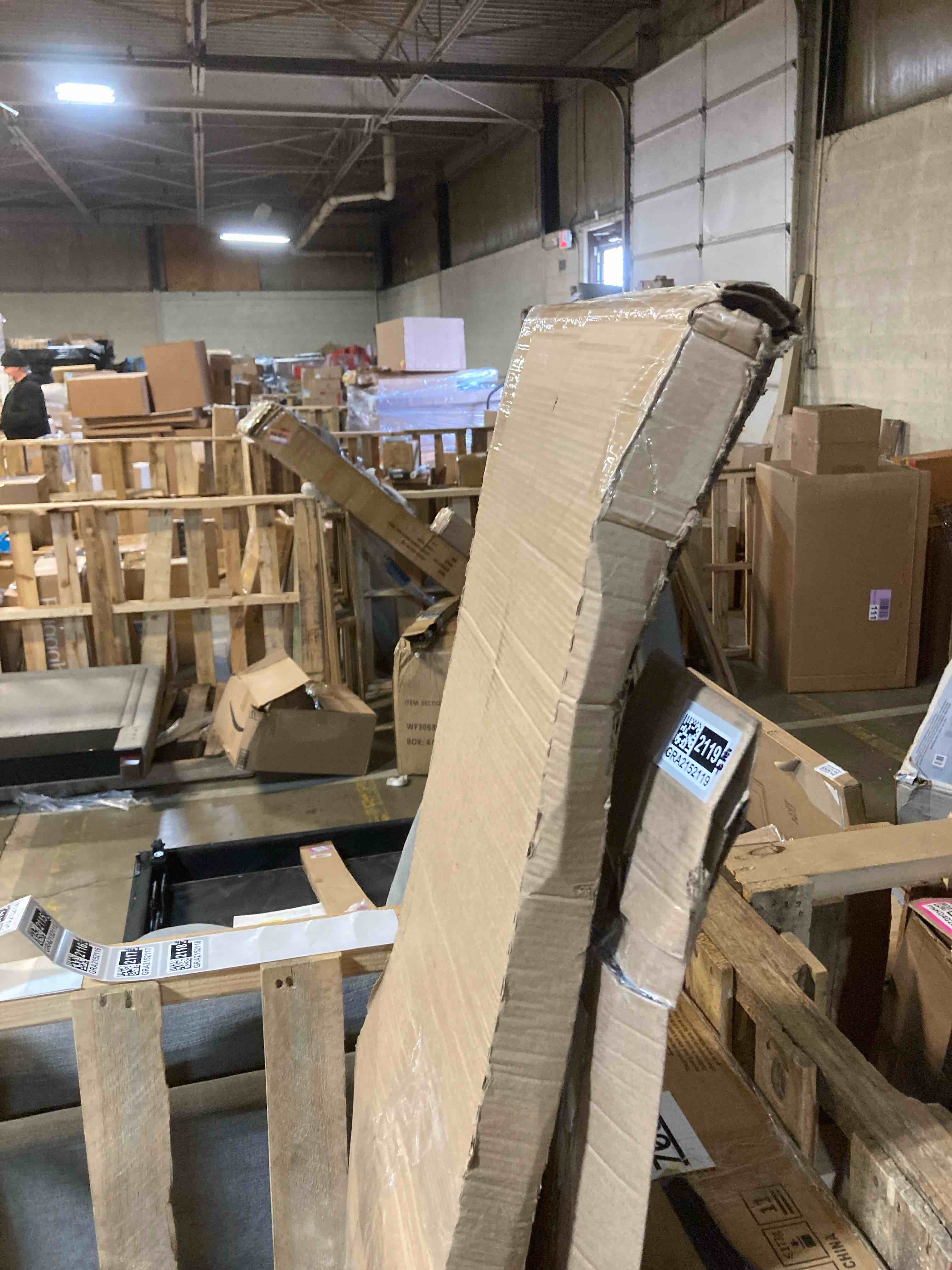 https://s3.amazonaws.com/lotting-images-prod/phillipi/GRA2152118_1743185646734.jpeg