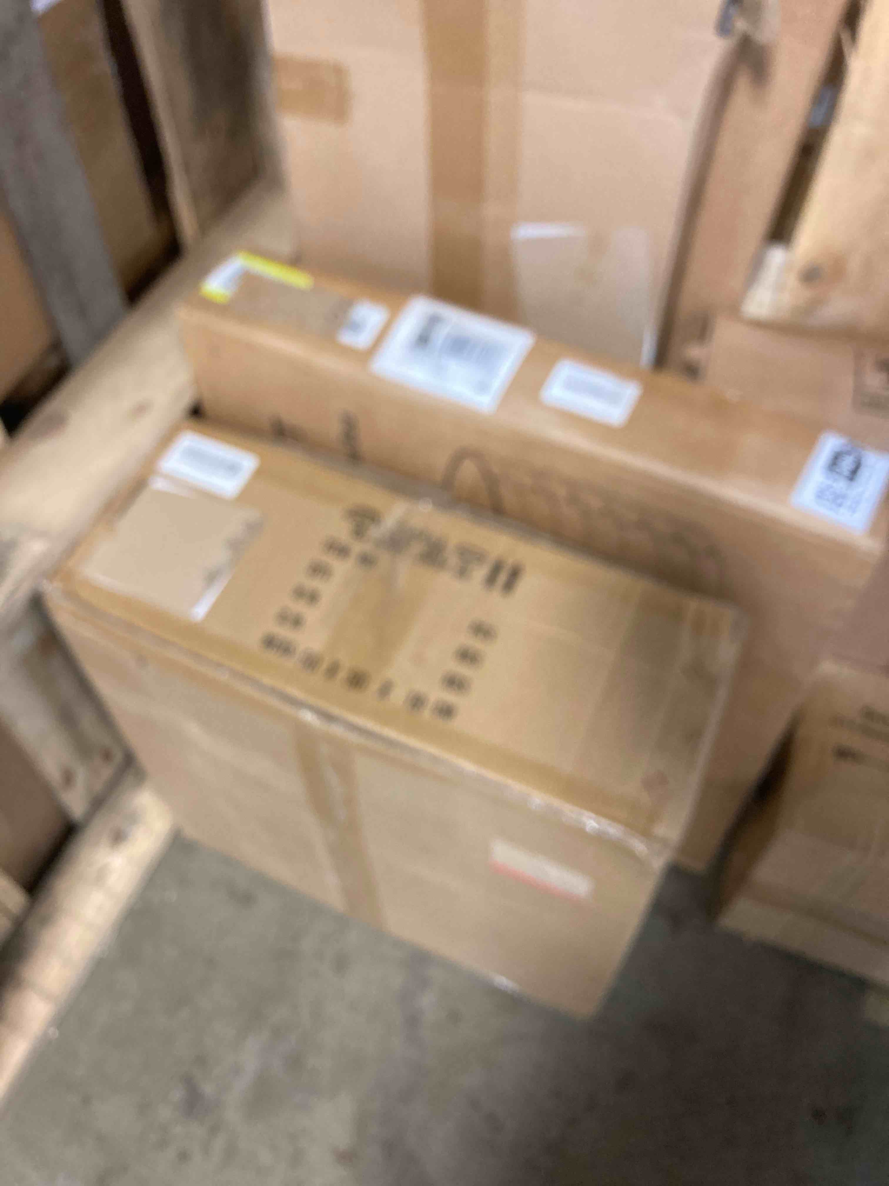 https://s3.amazonaws.com/lotting-images-prod/phillipi/GRA2152338_1744660117711.jpeg