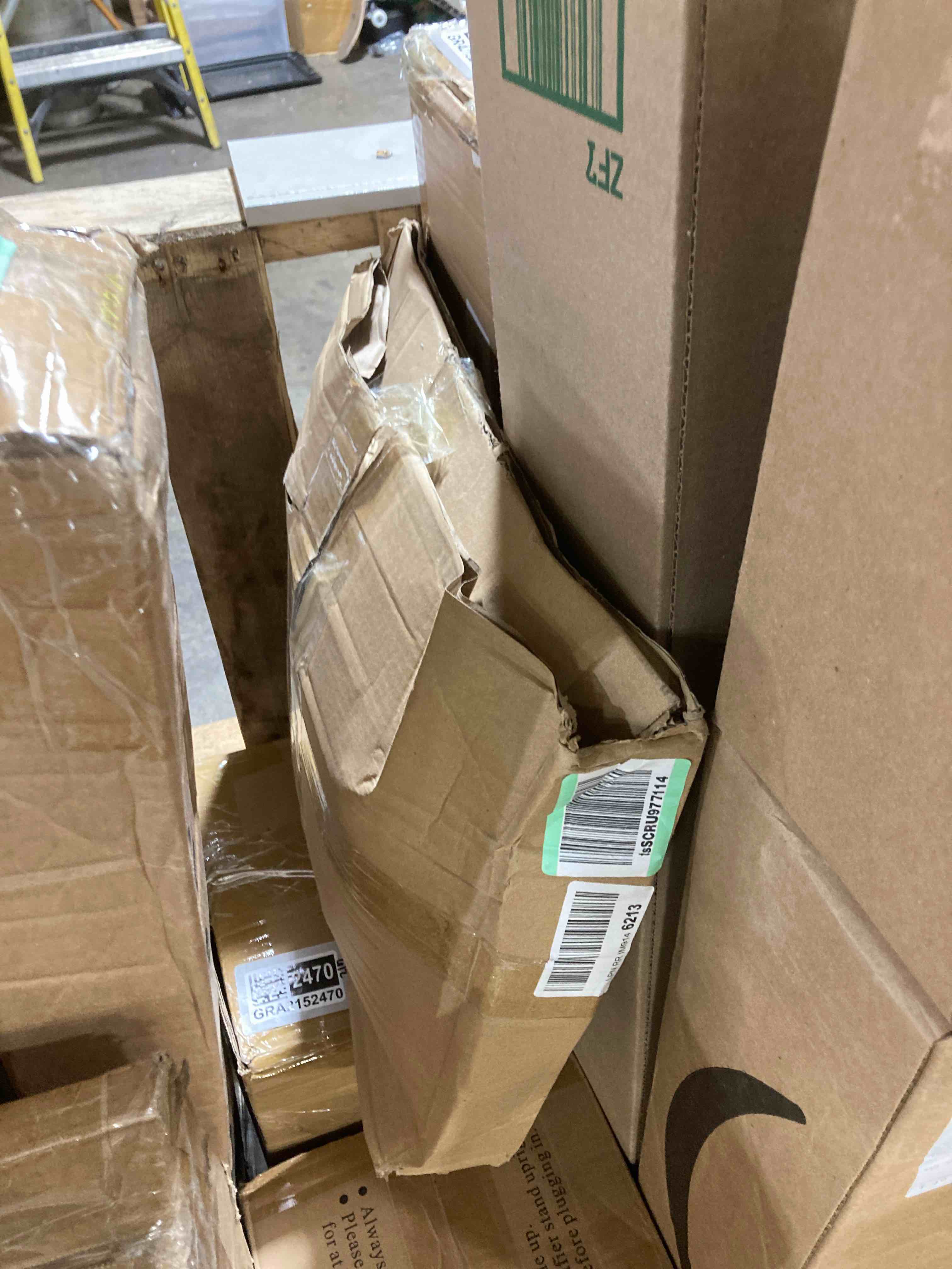 https://s3.amazonaws.com/lotting-images-prod/phillipi/GRA2152462_1745419561518.jpeg