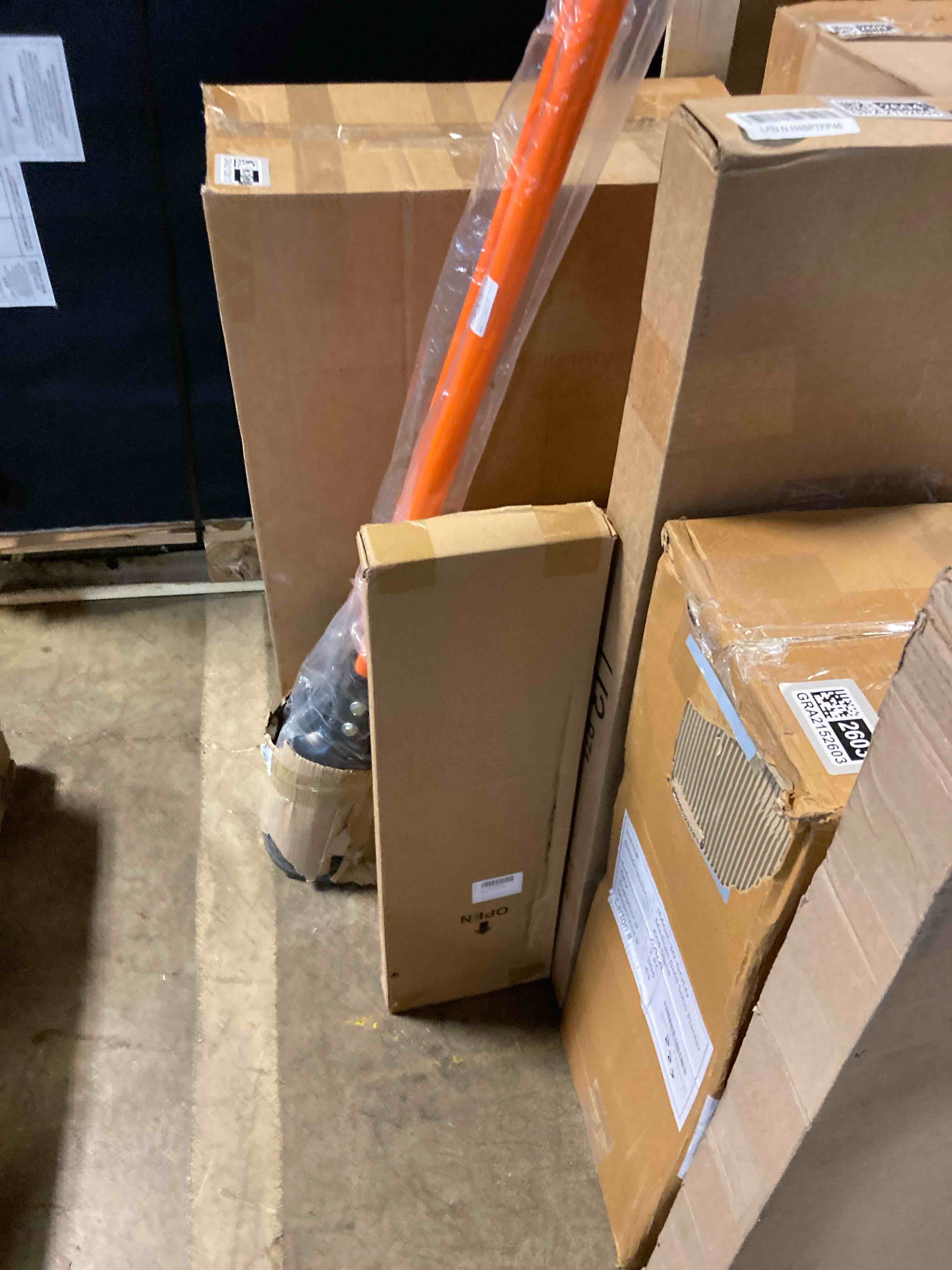 https://s3.amazonaws.com/lotting-images-prod/phillipi/GRA2152601_1745957611023.jpeg