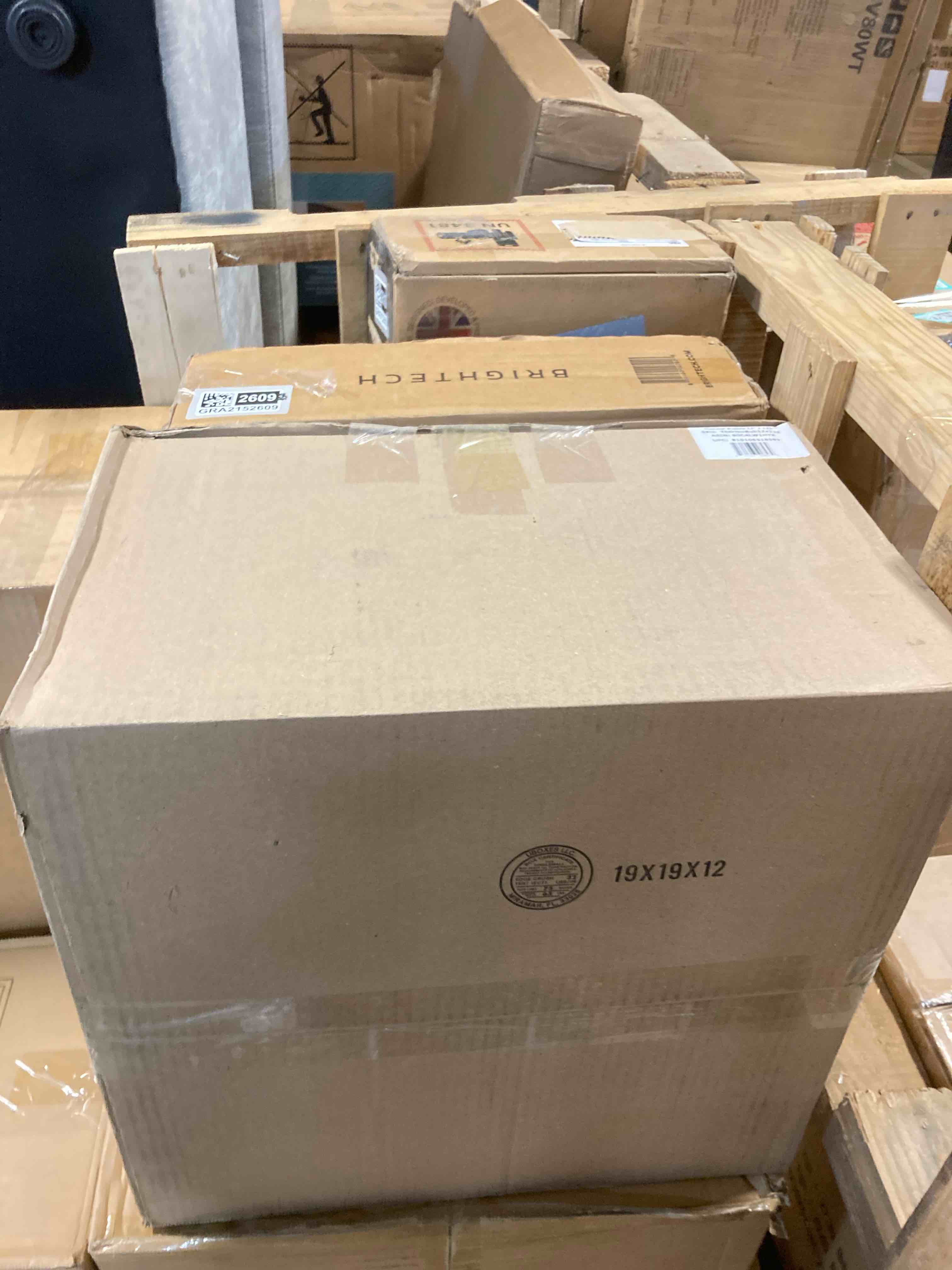 https://s3.amazonaws.com/lotting-images-prod/phillipi/GRA2152607_1745956804321.jpeg