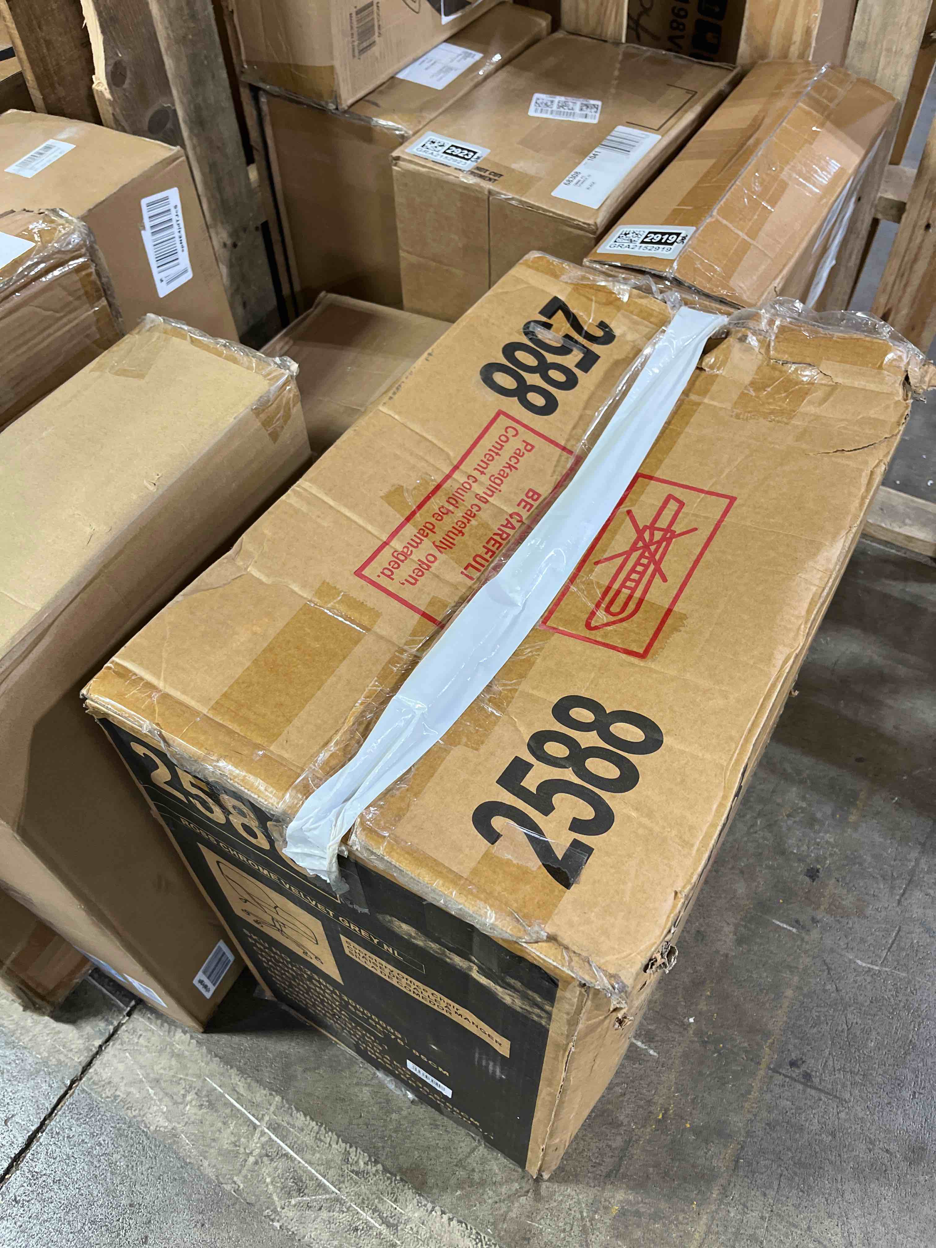 https://s3.amazonaws.com/lotting-images-prod/phillipi/GRA2152918_1748370974740.jpeg