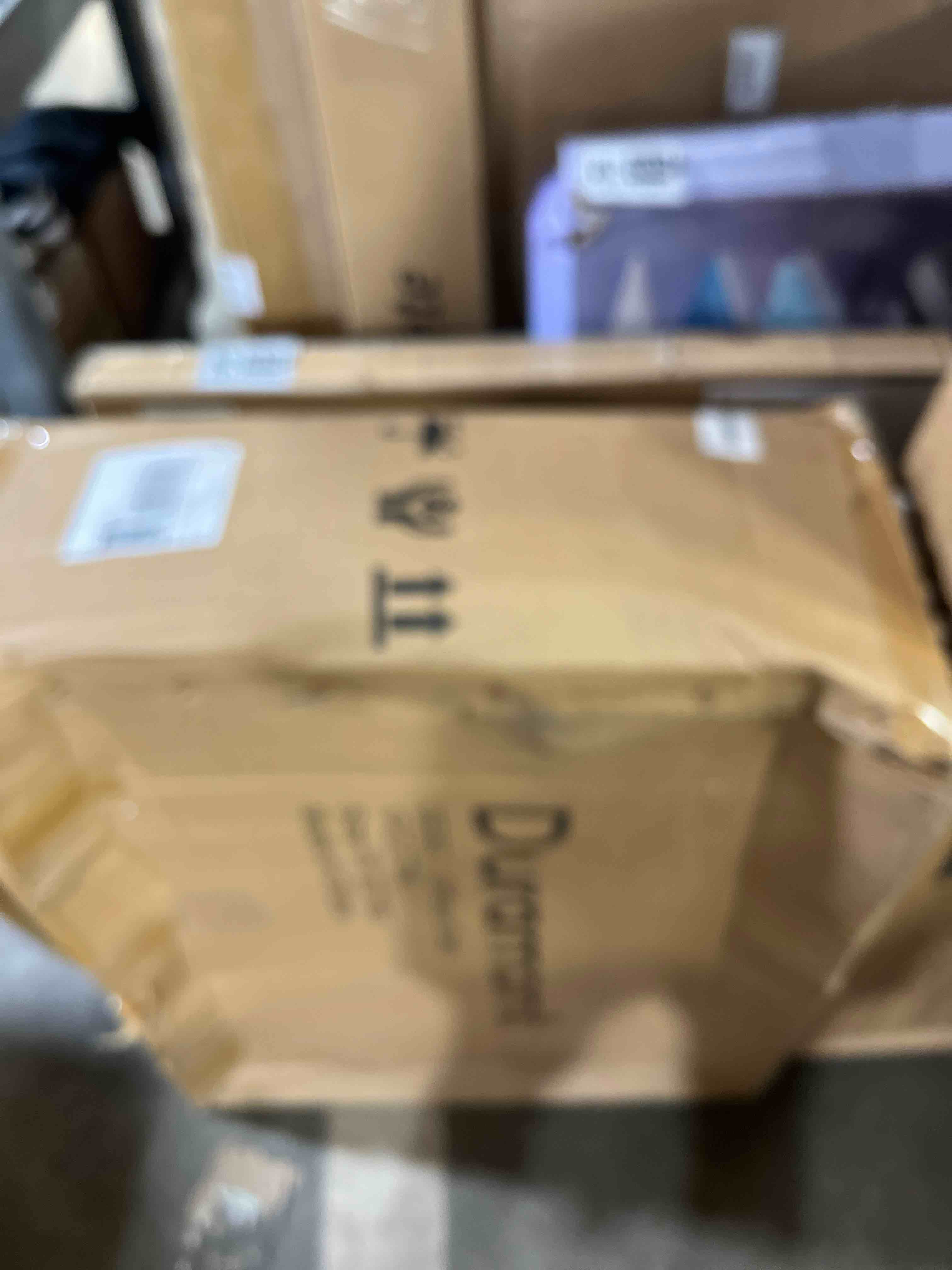 https://s3.amazonaws.com/lotting-images-prod/phillipi/GRA2152937_1748889368627.jpeg