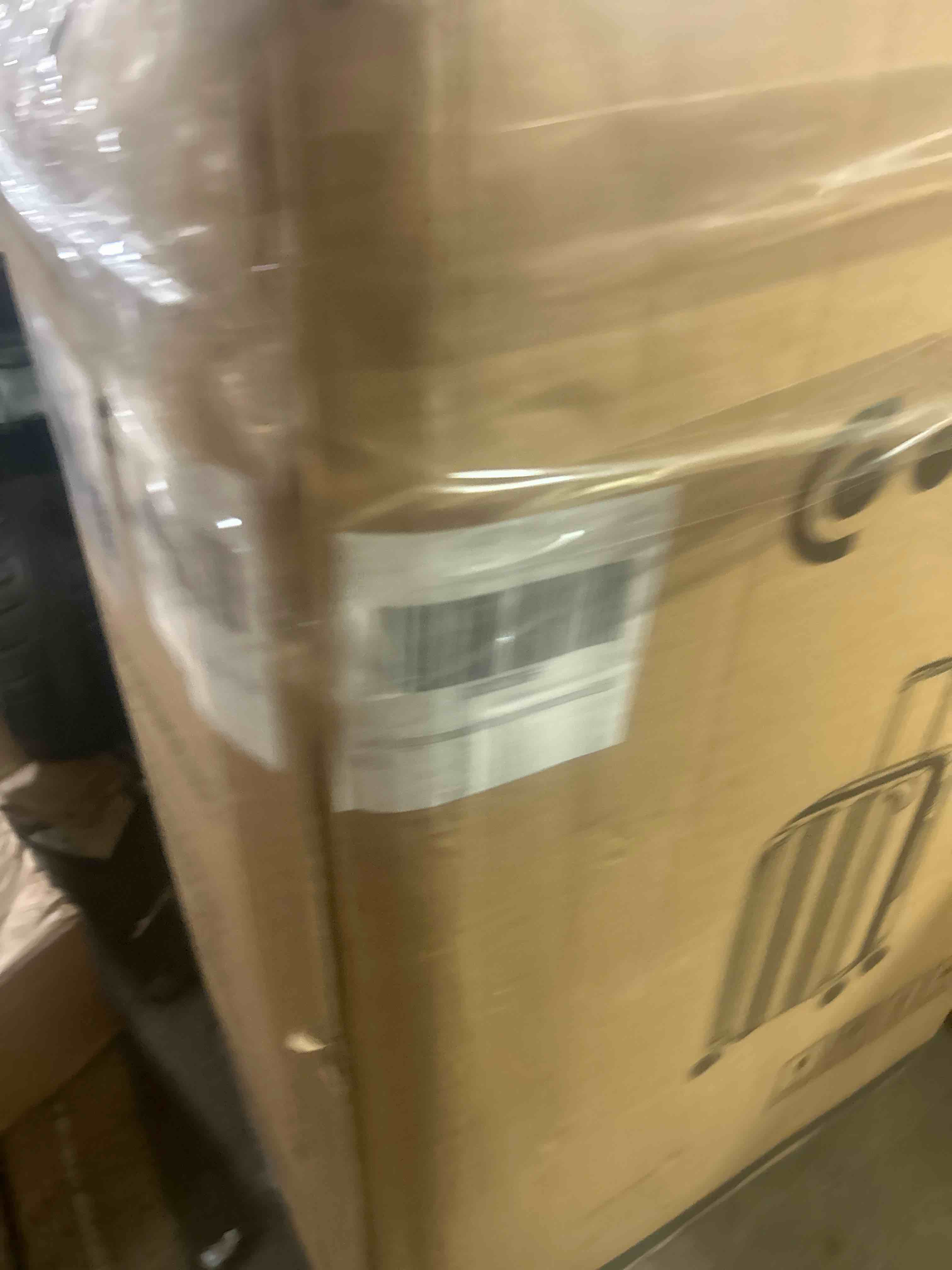 https://s3.amazonaws.com/lotting-images-prod/phillipi/GRA2153256_1753732062748.jpeg