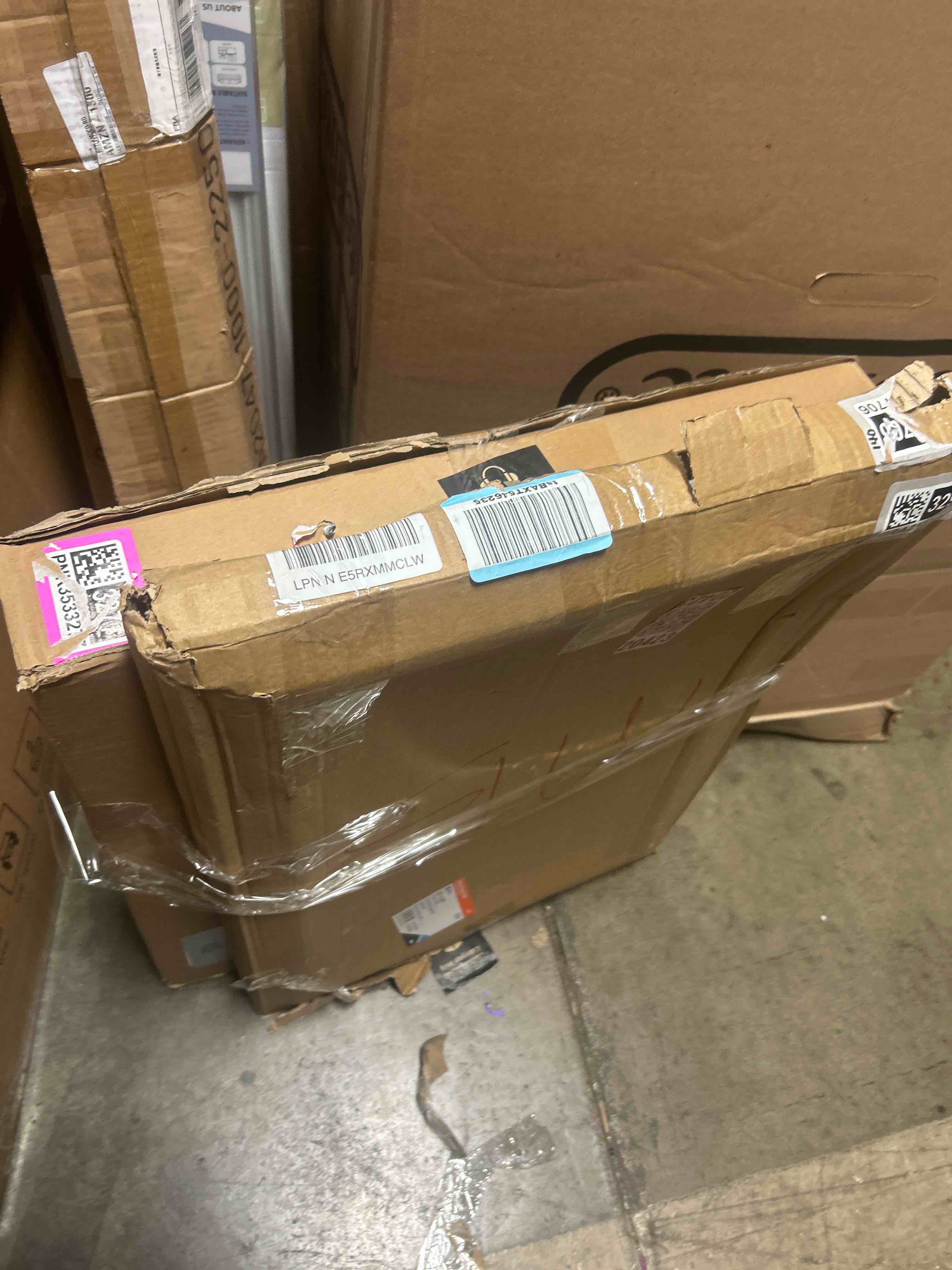 https://s3.amazonaws.com/lotting-images-prod/phillipi/GRA2153291_1753796860273.jpeg