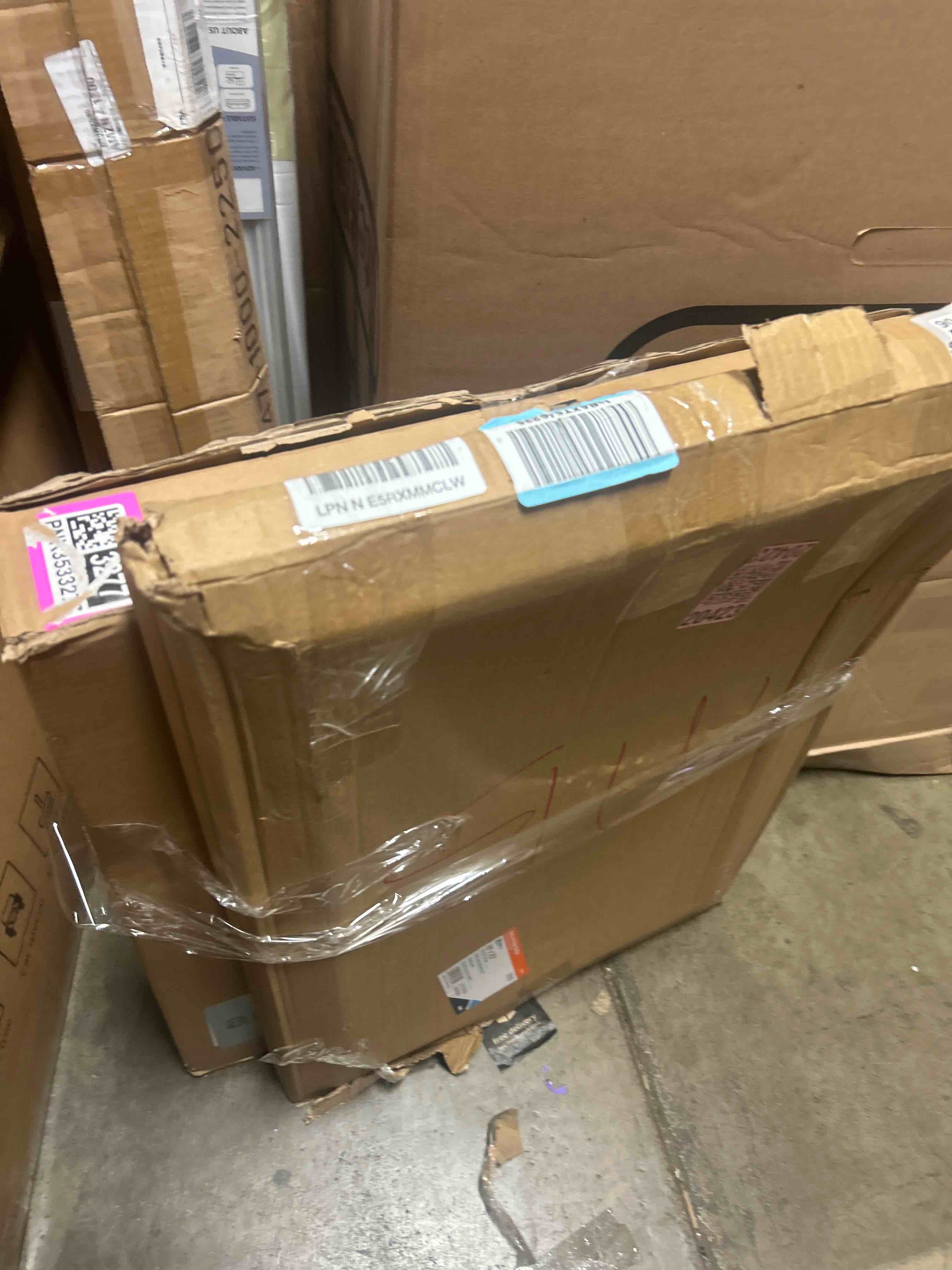 https://s3.amazonaws.com/lotting-images-prod/phillipi/GRA2153291_1753796861528.jpeg