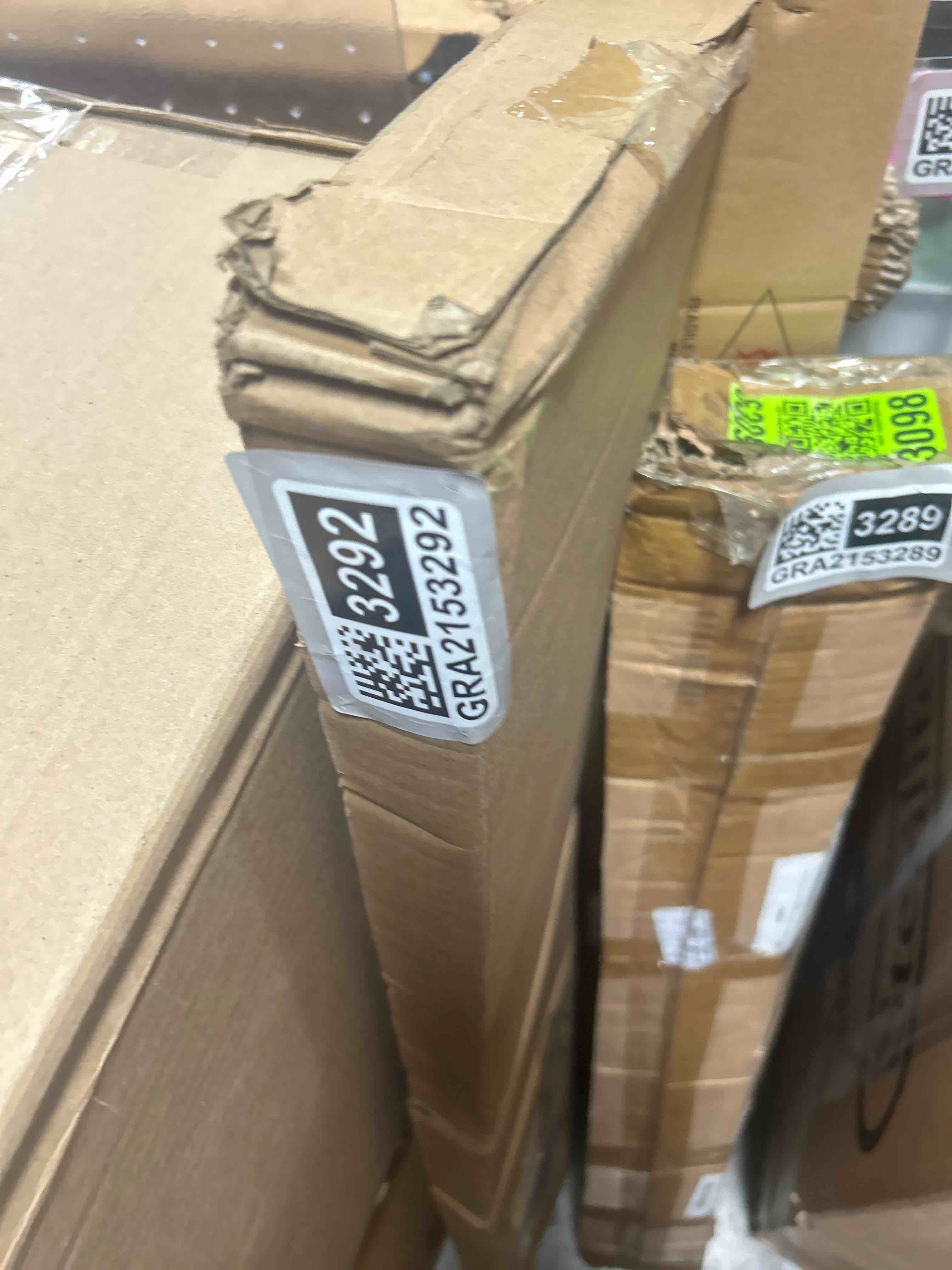 https://s3.amazonaws.com/lotting-images-prod/phillipi/GRA2153292_1753796981935.jpeg
