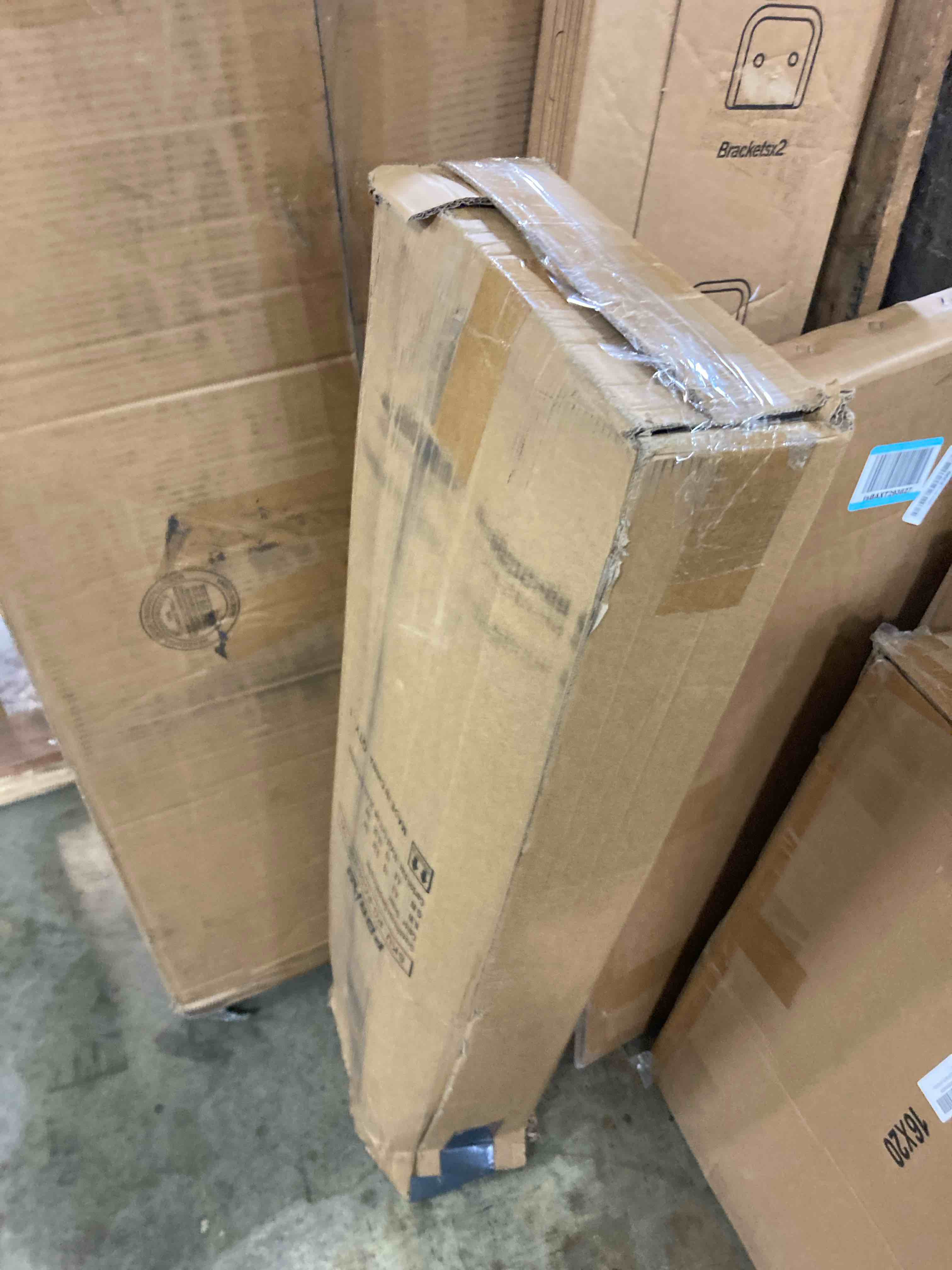 https://s3.amazonaws.com/lotting-images-prod/phillipi/GRA2153356_1753897875103.jpeg
