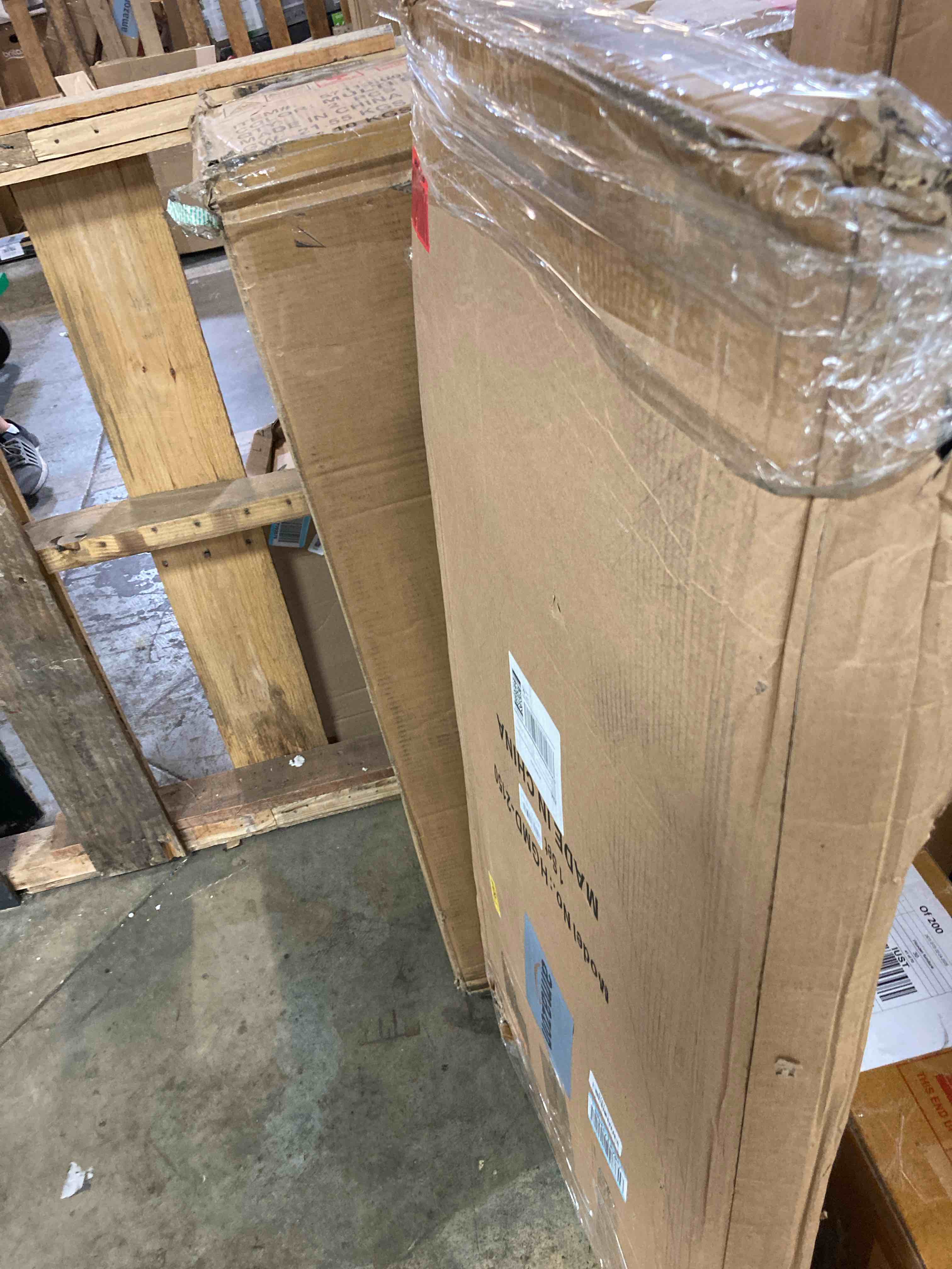 https://s3.amazonaws.com/lotting-images-prod/phillipi/GRA2153359_1753898176576.jpeg