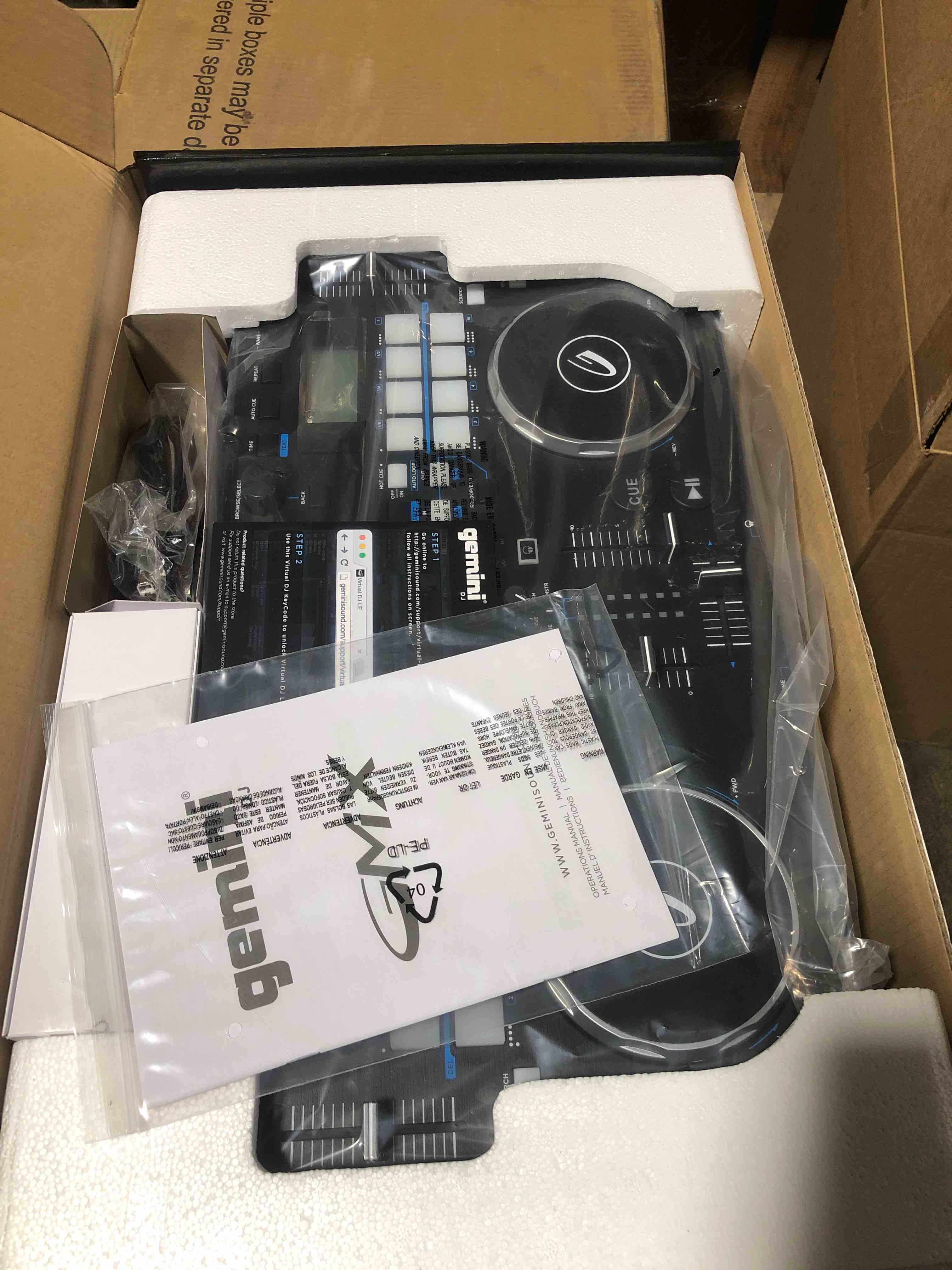 https://s3.amazonaws.com/lotting-images-prod/phillipi/GRA2153557_1754937118899.jpeg