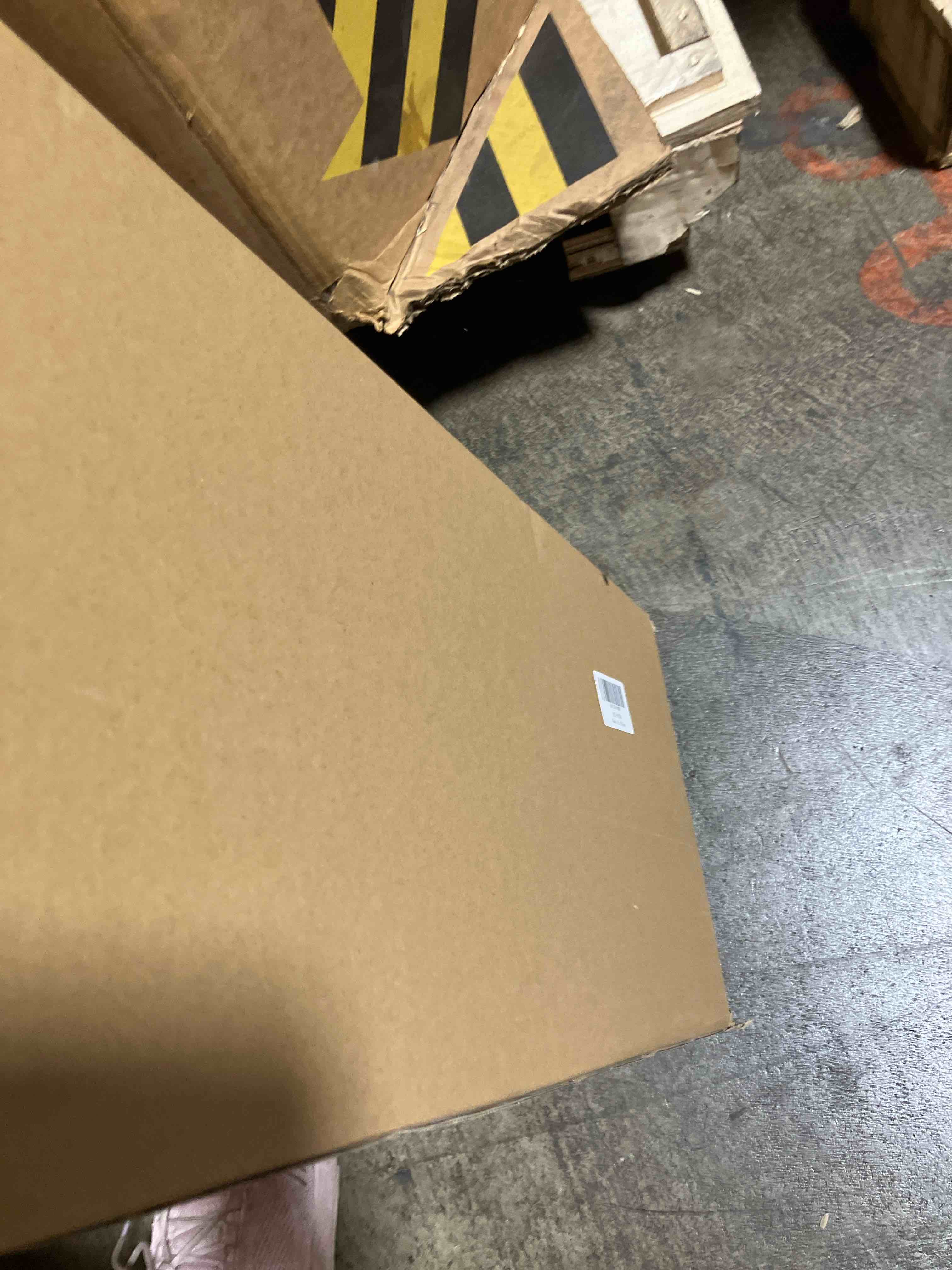 https://s3.amazonaws.com/lotting-images-prod/phillipi/GRA2153602_1755269372502.jpeg