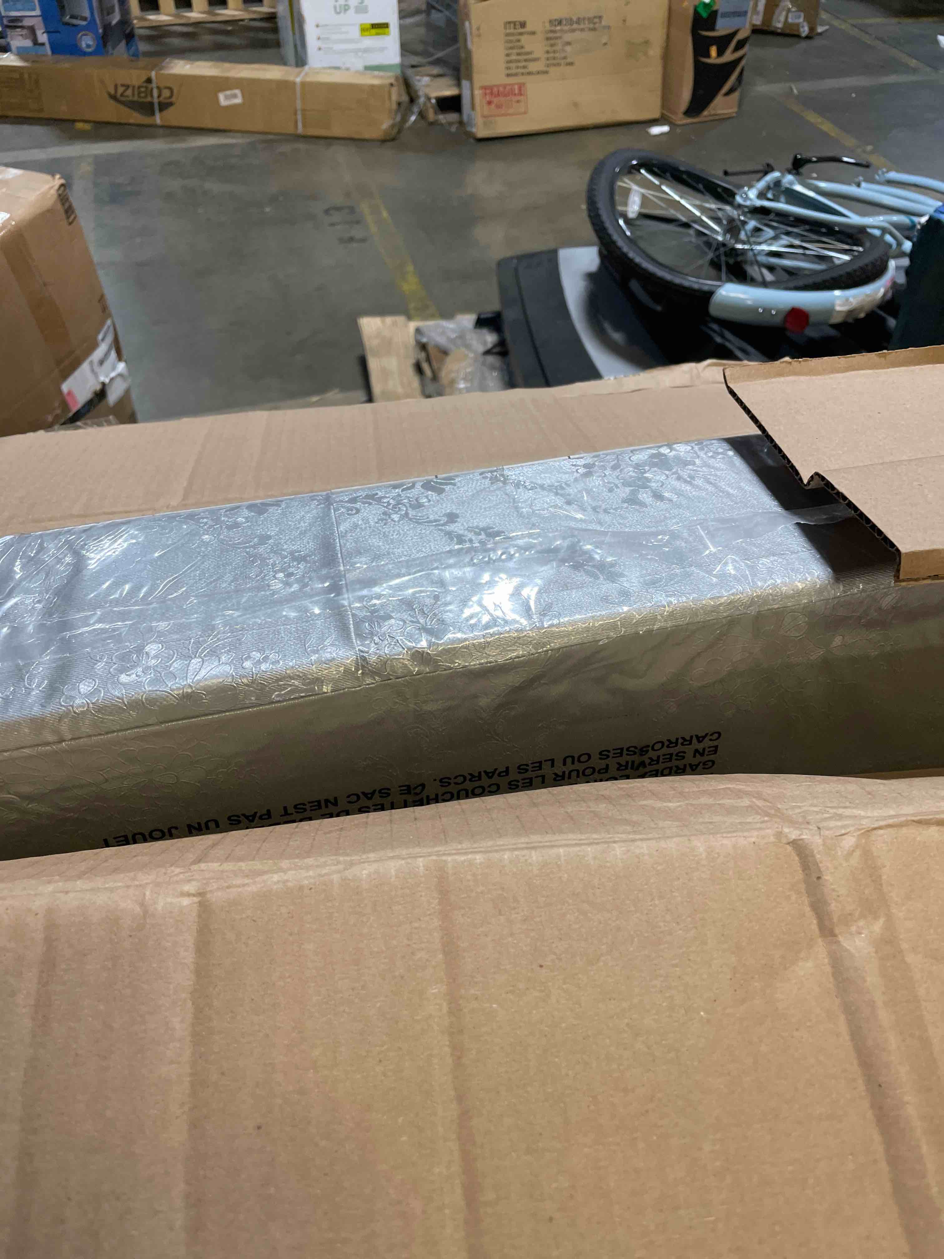 https://s3.amazonaws.com/lotting-images-prod/phillipi/GRA2153734_1756580833782.jpeg