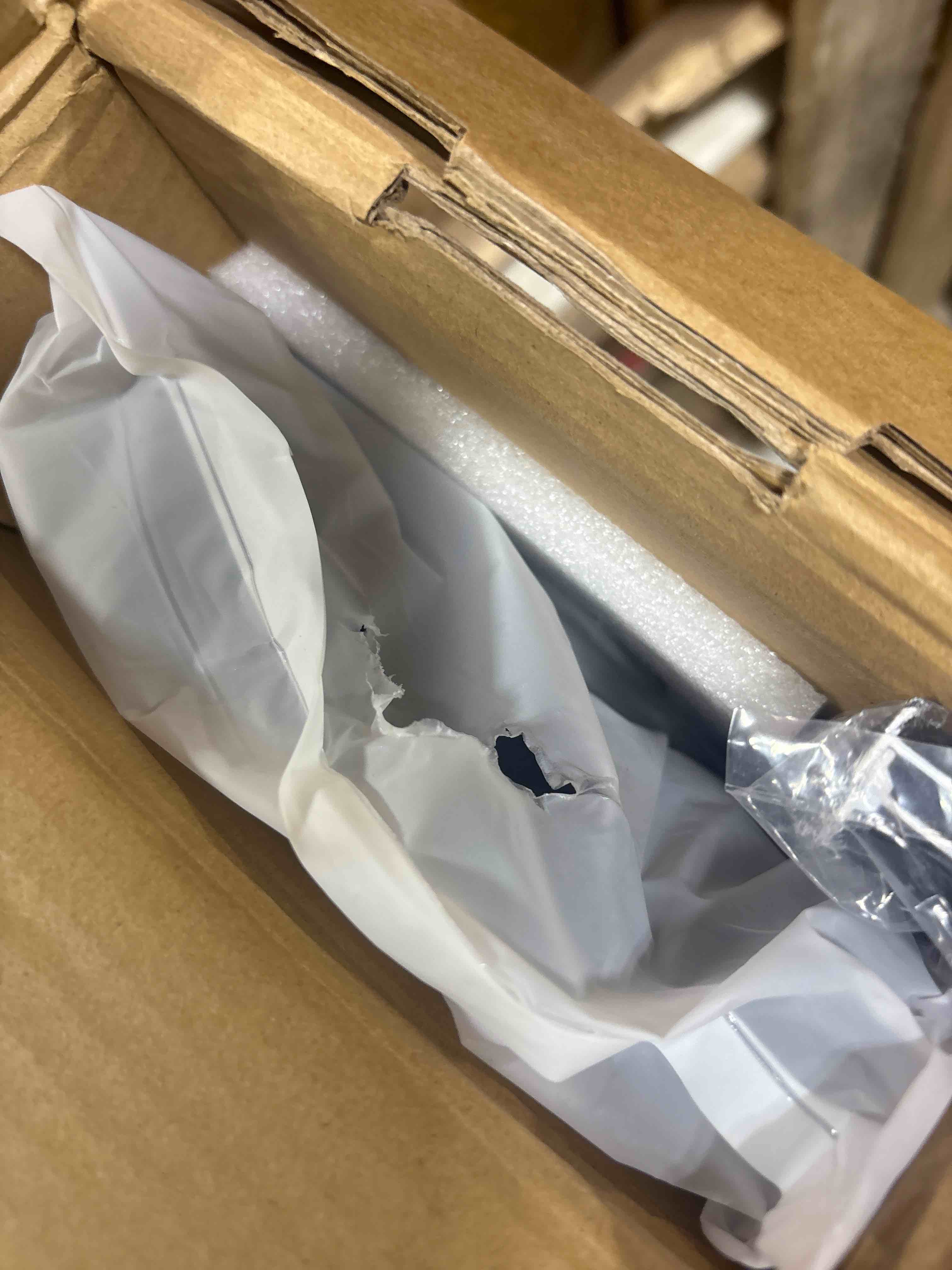 https://s3.amazonaws.com/lotting-images-prod/phillipi/GRA2153790_1758290616080.jpeg