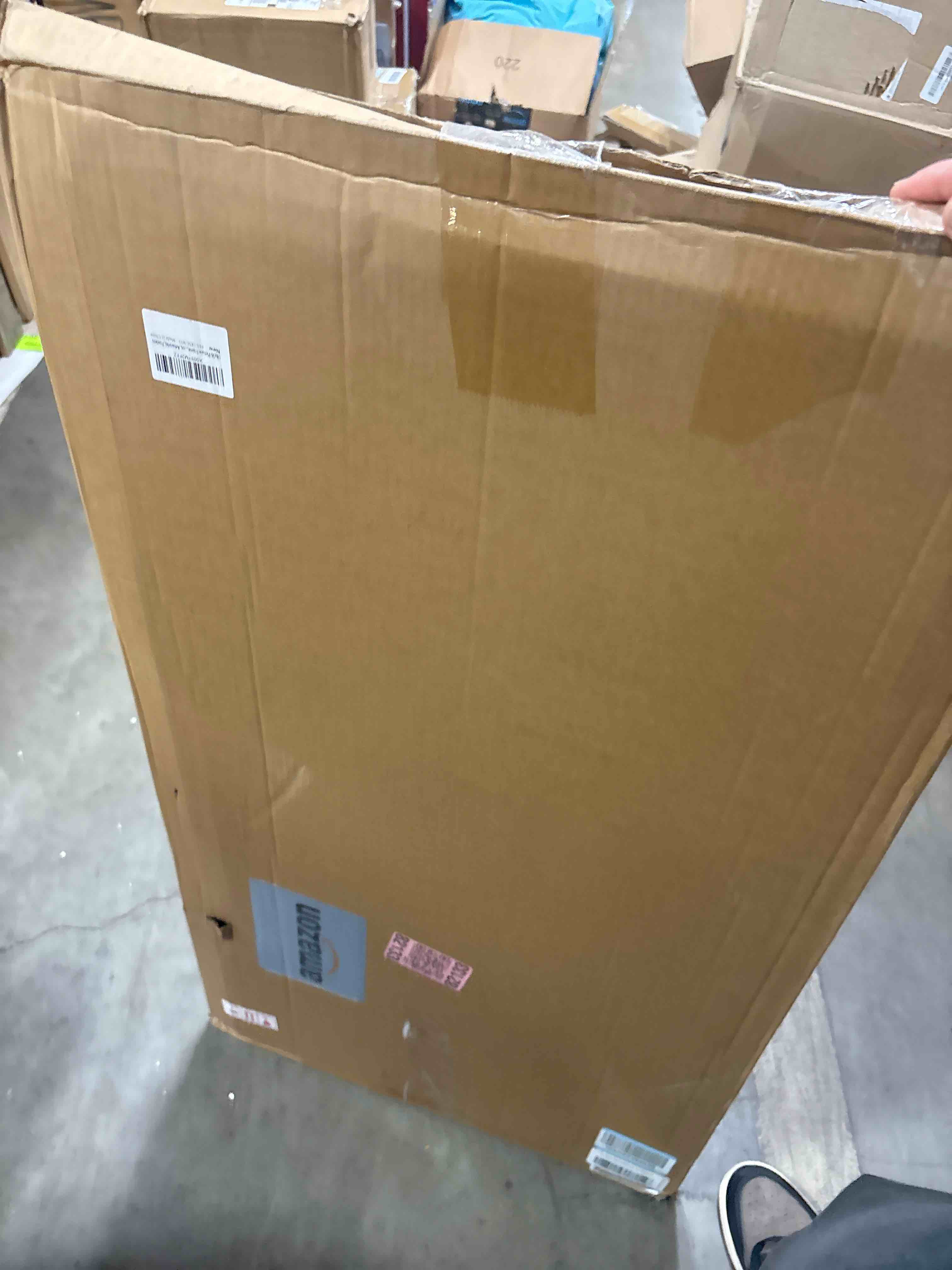 https://s3.amazonaws.com/lotting-images-prod/phillipi/GRA2153792_1758291014164.jpeg