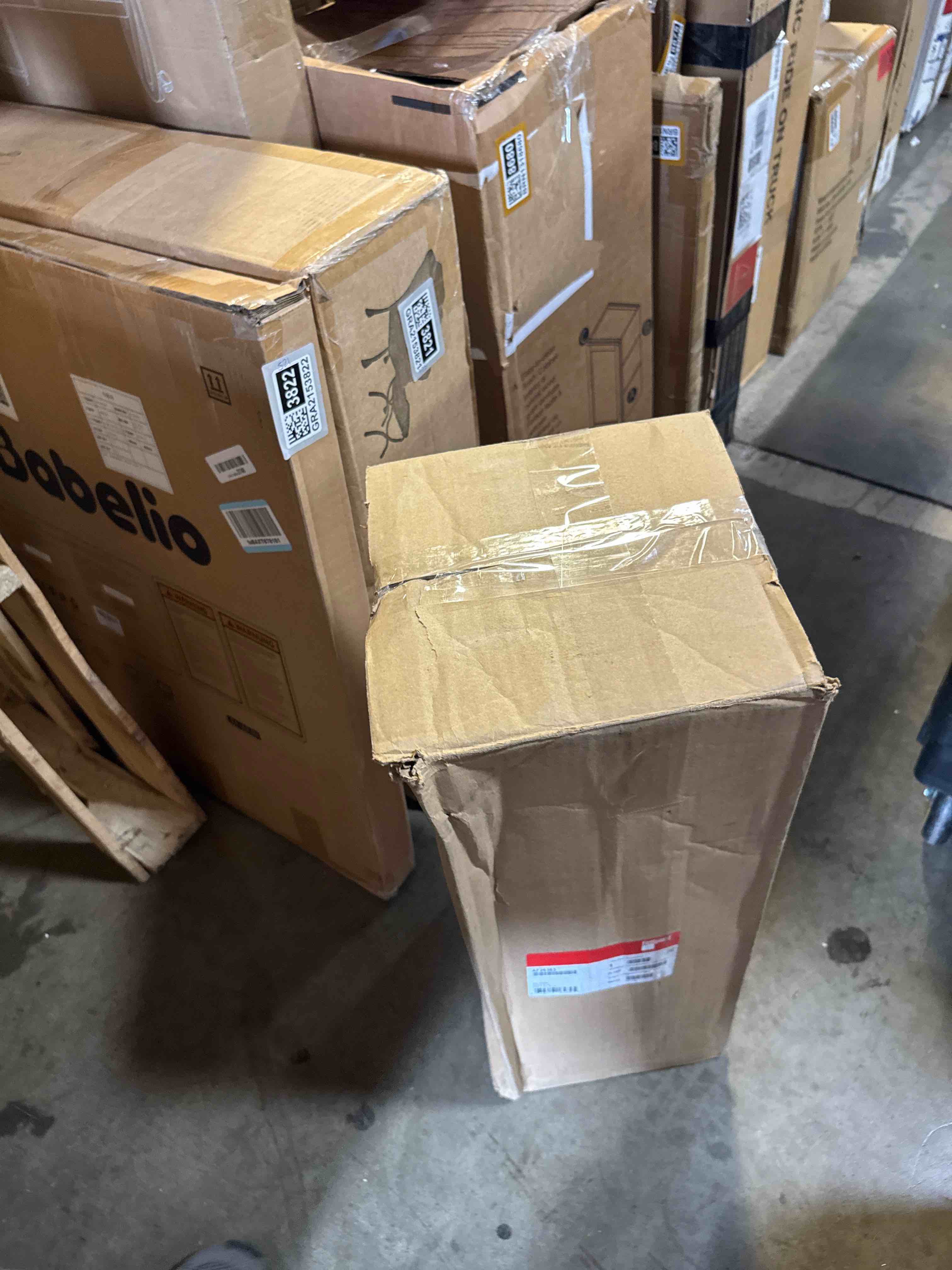 https://s3.amazonaws.com/lotting-images-prod/phillipi/GRA2153823_1758298965068.jpeg